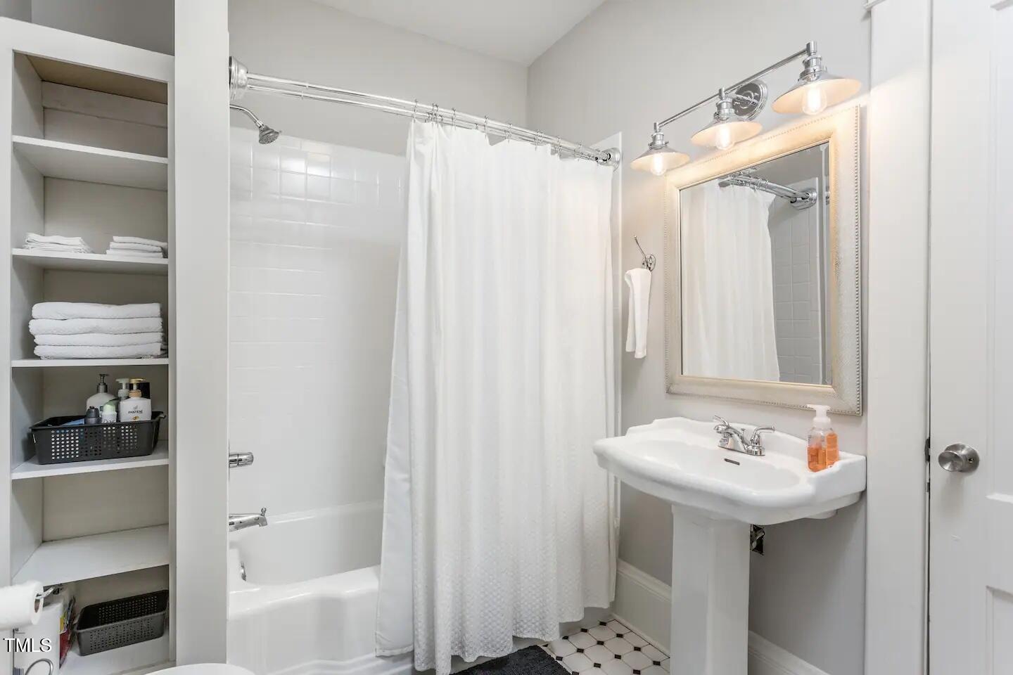 807 E Edenton Street Property Photo 18