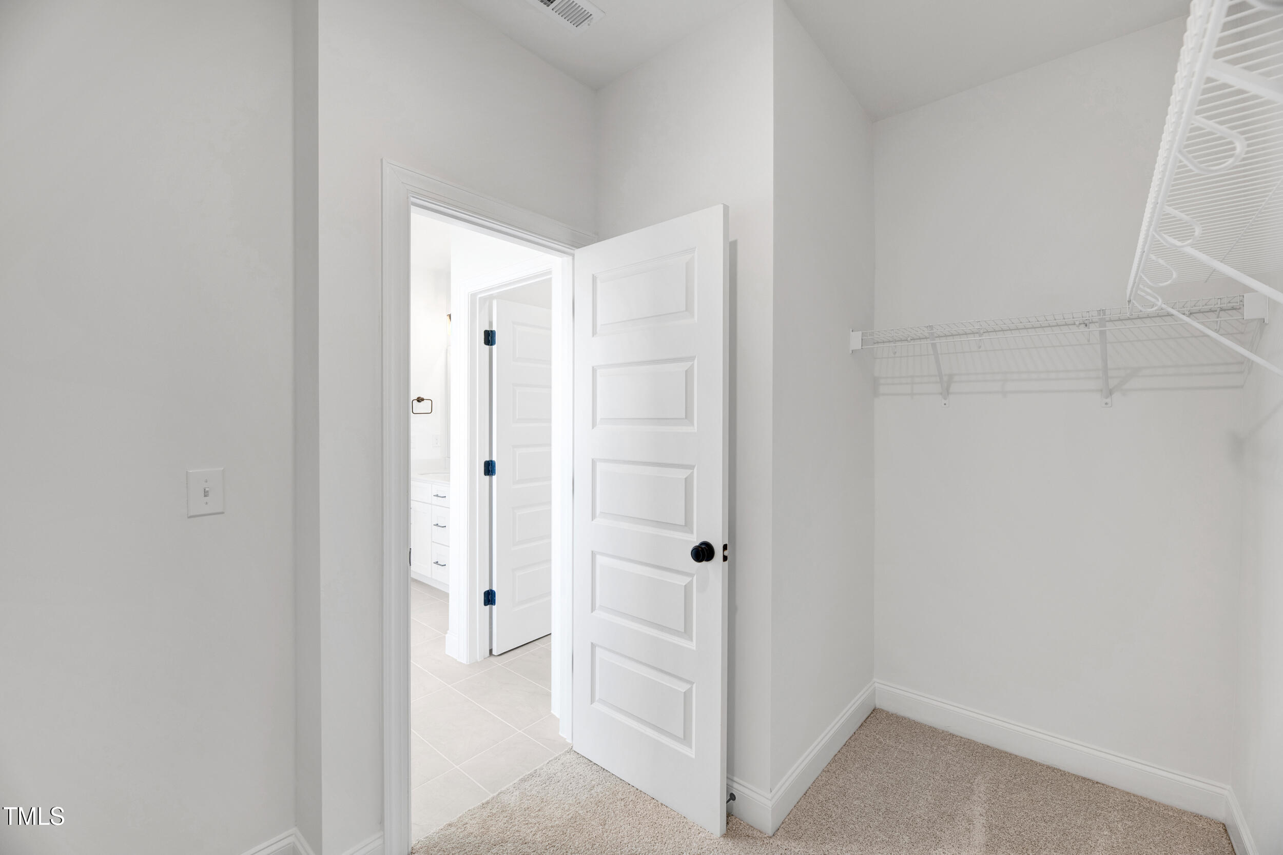467 Ravensworth Drive Property Photo 18