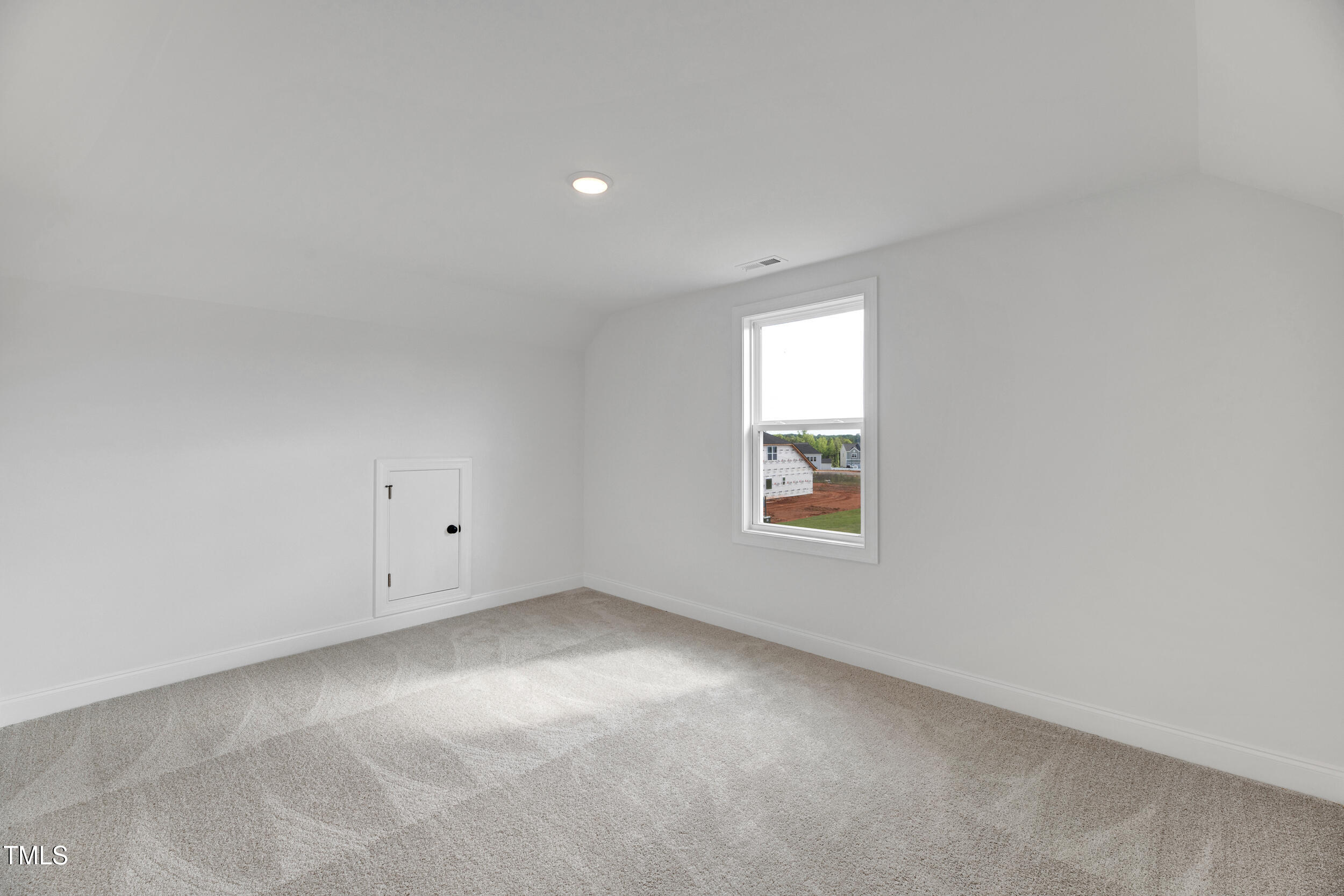 467 Ravensworth Drive Property Photo 30