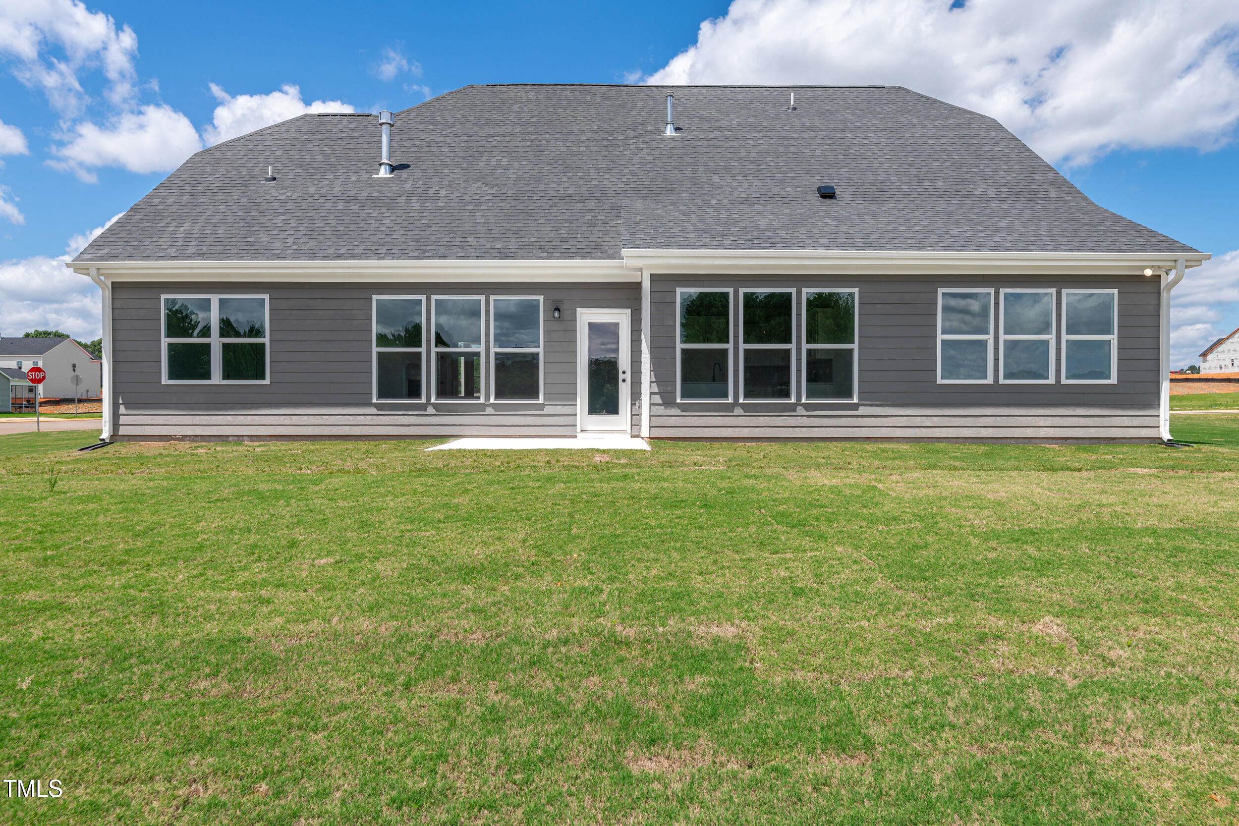 467 Ravensworth Drive Property Photo 34