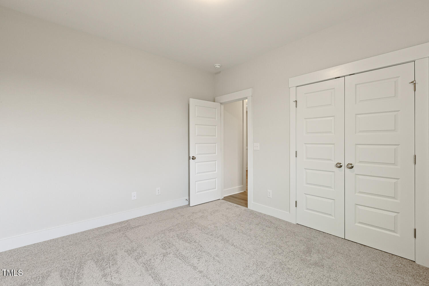 292 Weddington Way Property Photo 11