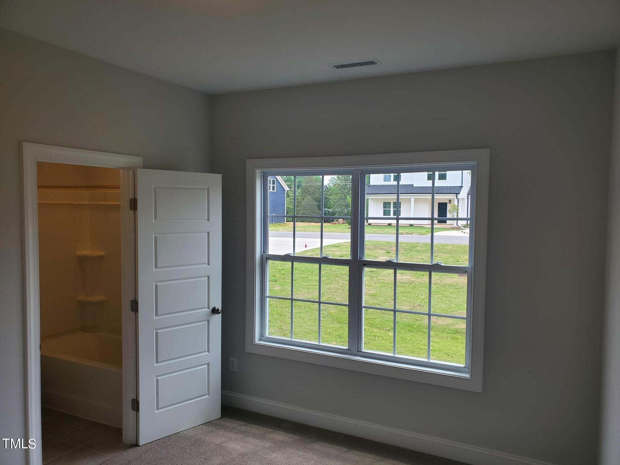 308 Whispering Way Property Photo 14