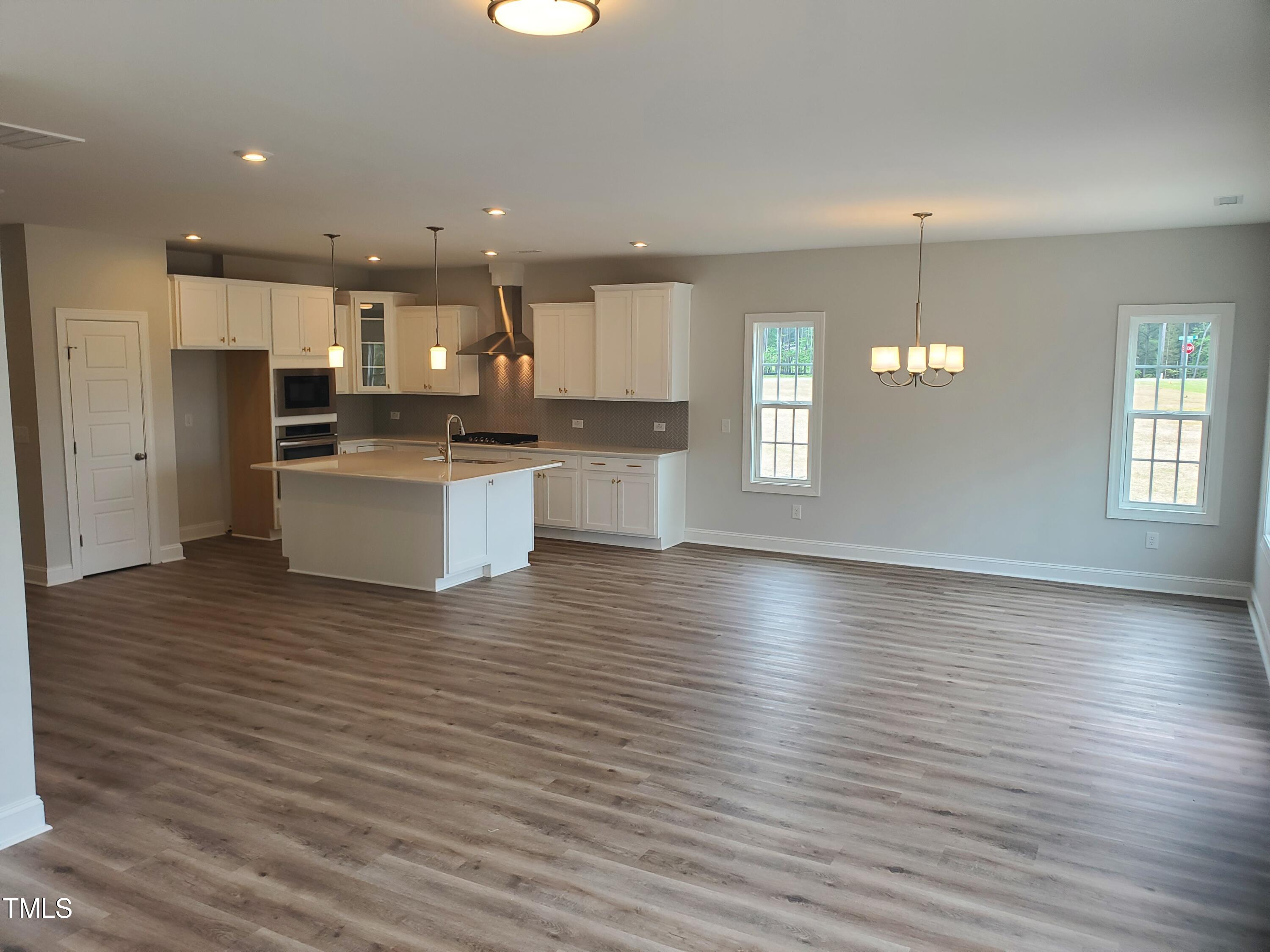 308 Whispering Way Property Photo 17