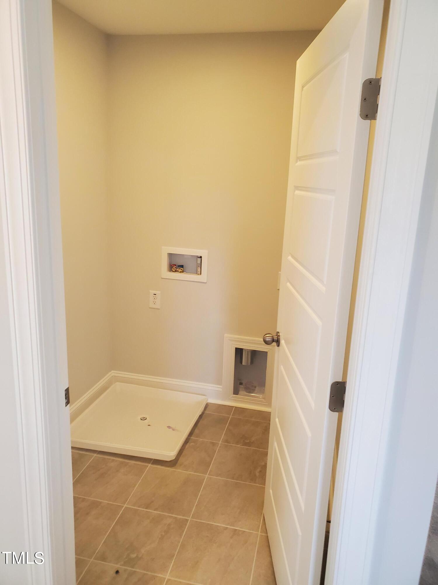 308 Whispering Way Property Photo 26