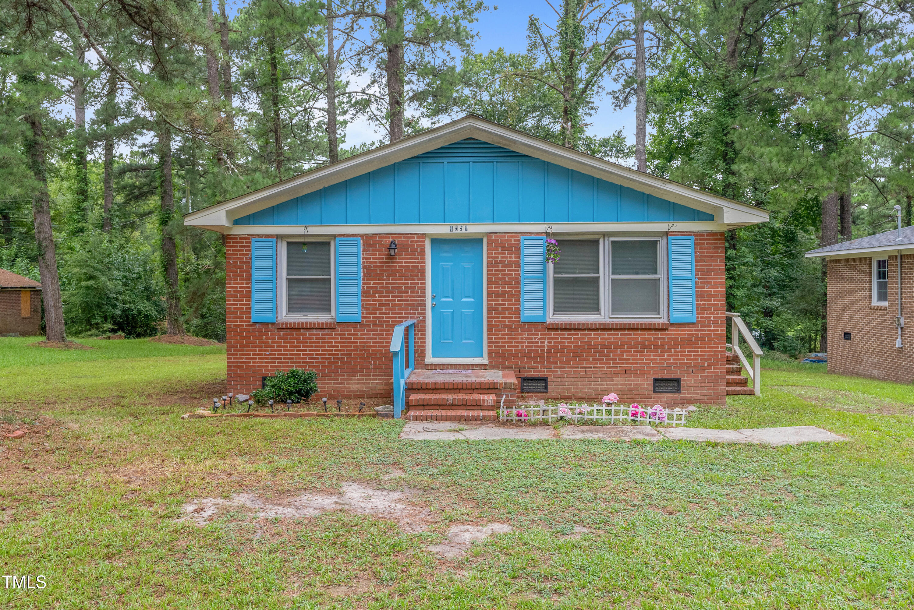 1558 Harper Street Property Photo