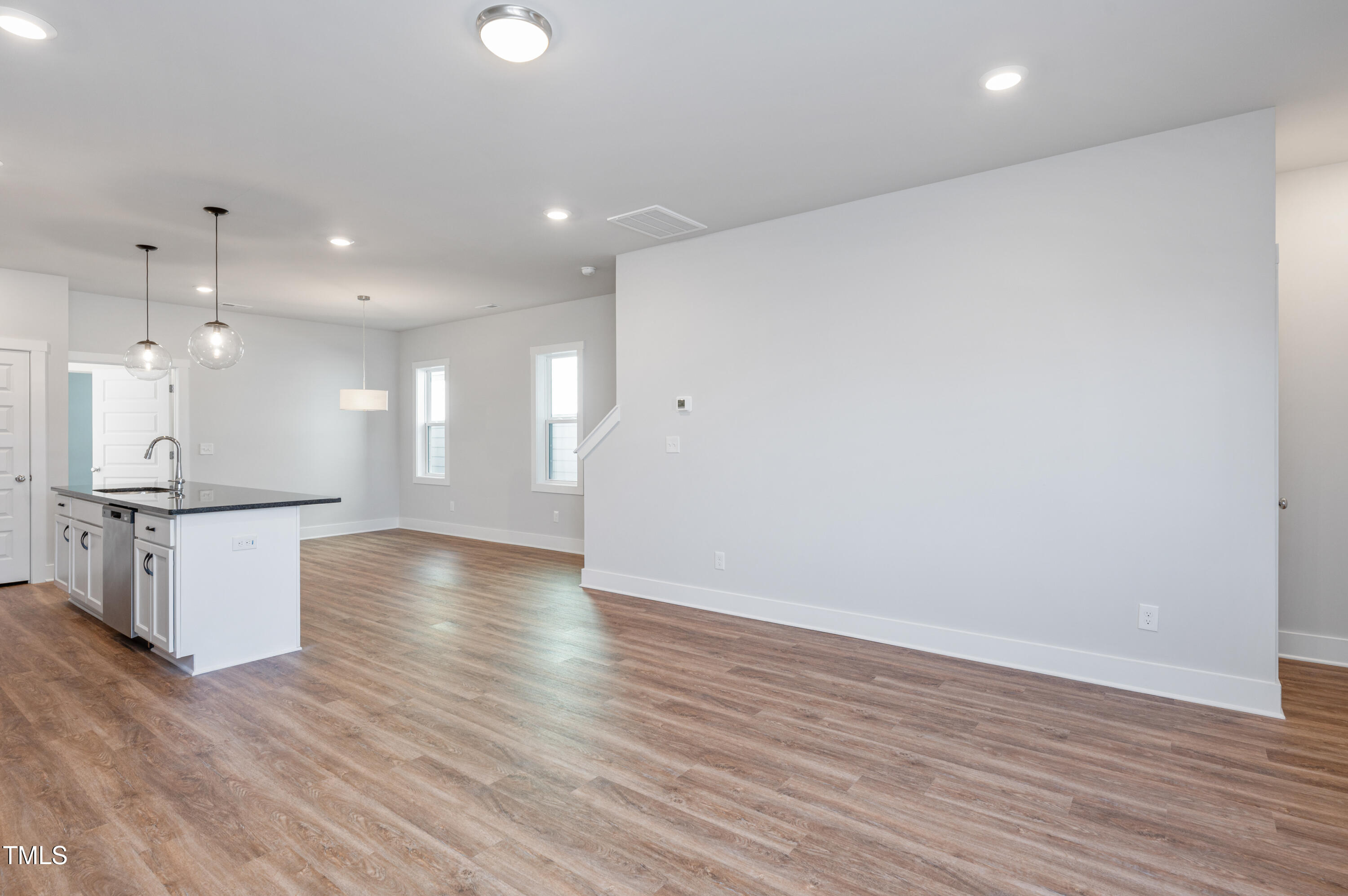 144 Weavers Grove Drive Property Photo 6