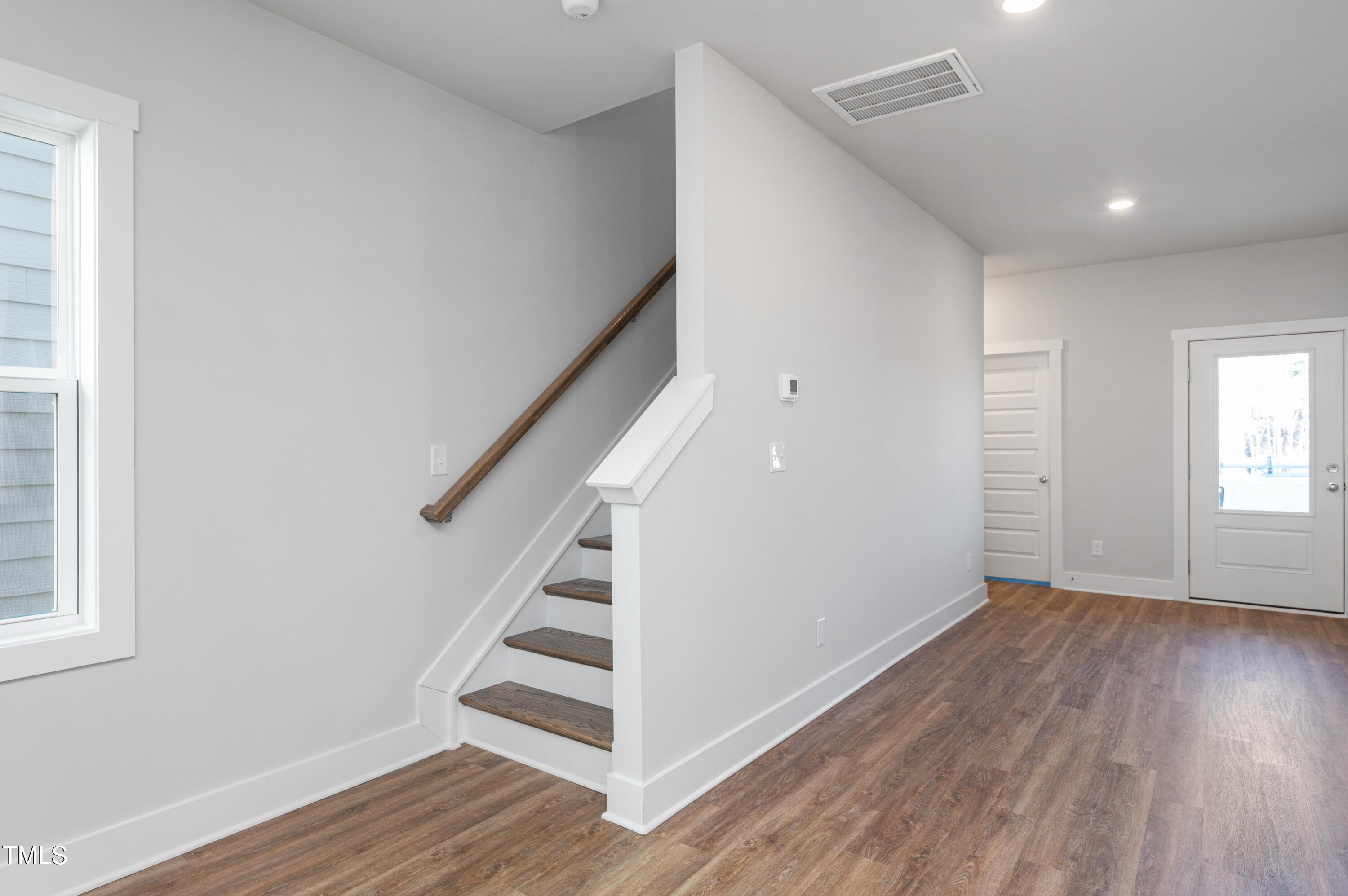 144 Weavers Grove Drive Property Photo 14