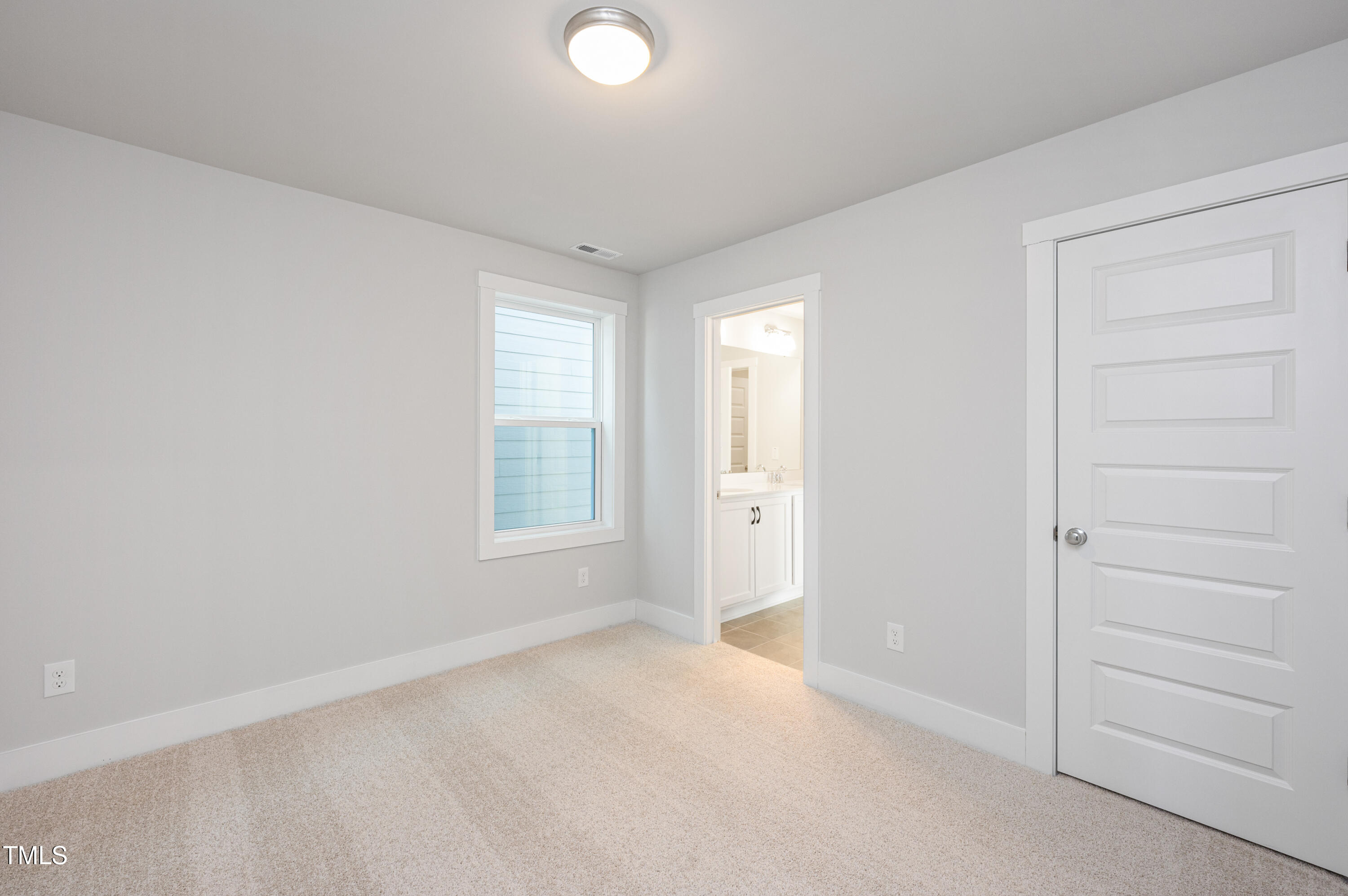 144 Weavers Grove Drive Property Photo 22