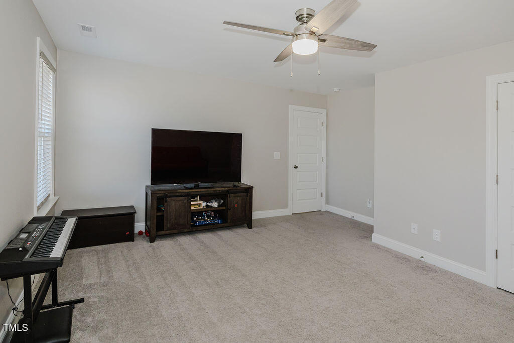 110 Davelin Place Property Photo 29