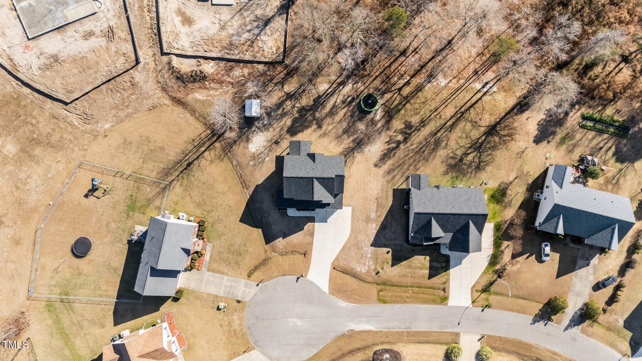110 Davelin Place Property Photo 33