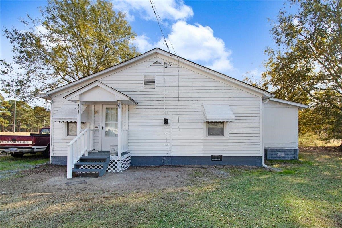 1117 W Market Street Property Photo 20
