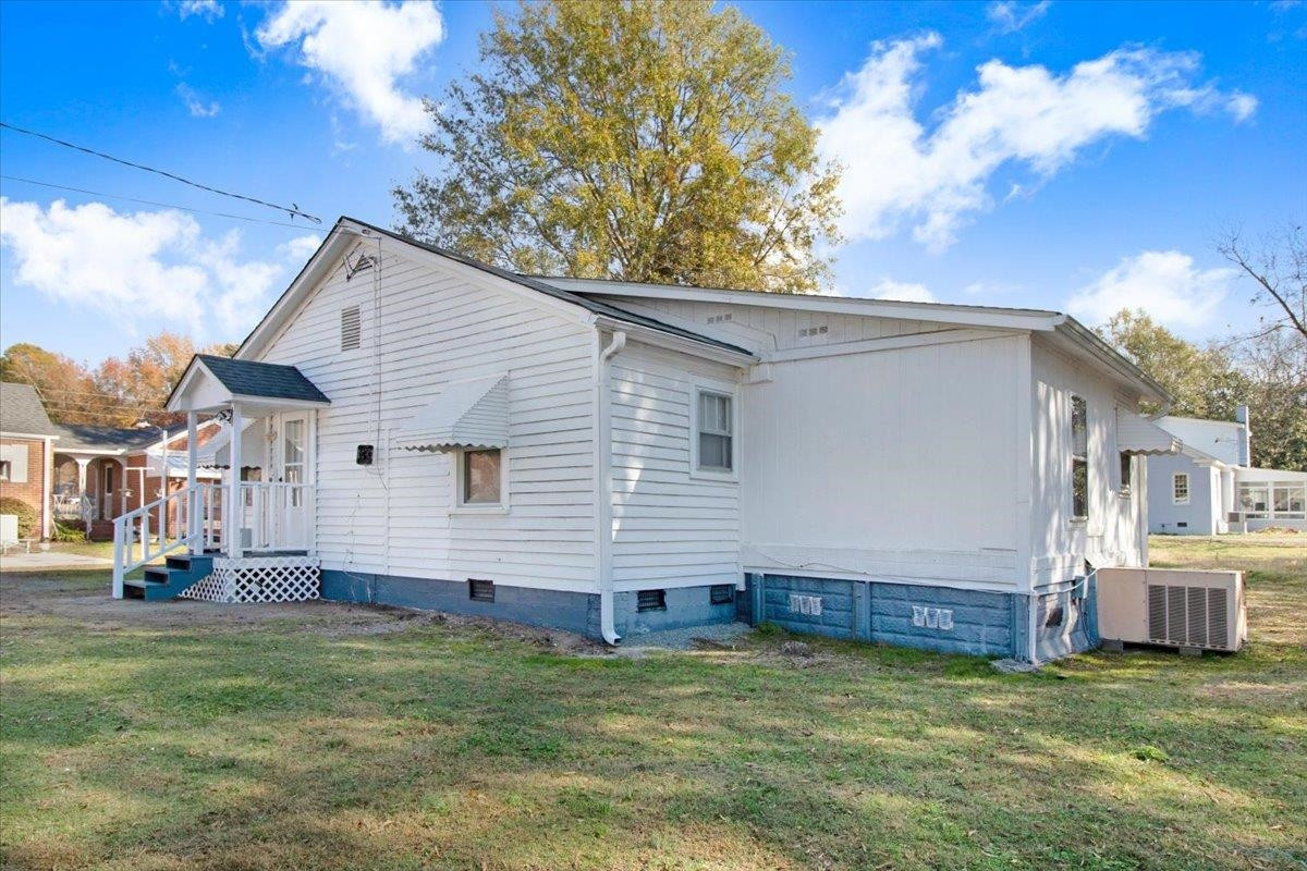1117 W Market Street Property Photo 22