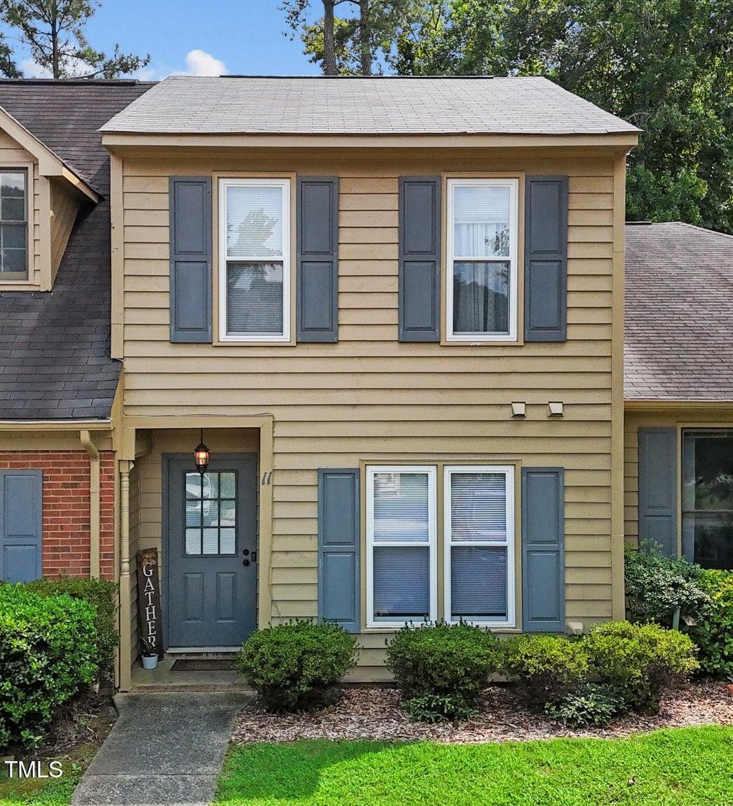 11 Stone Village Property Photo