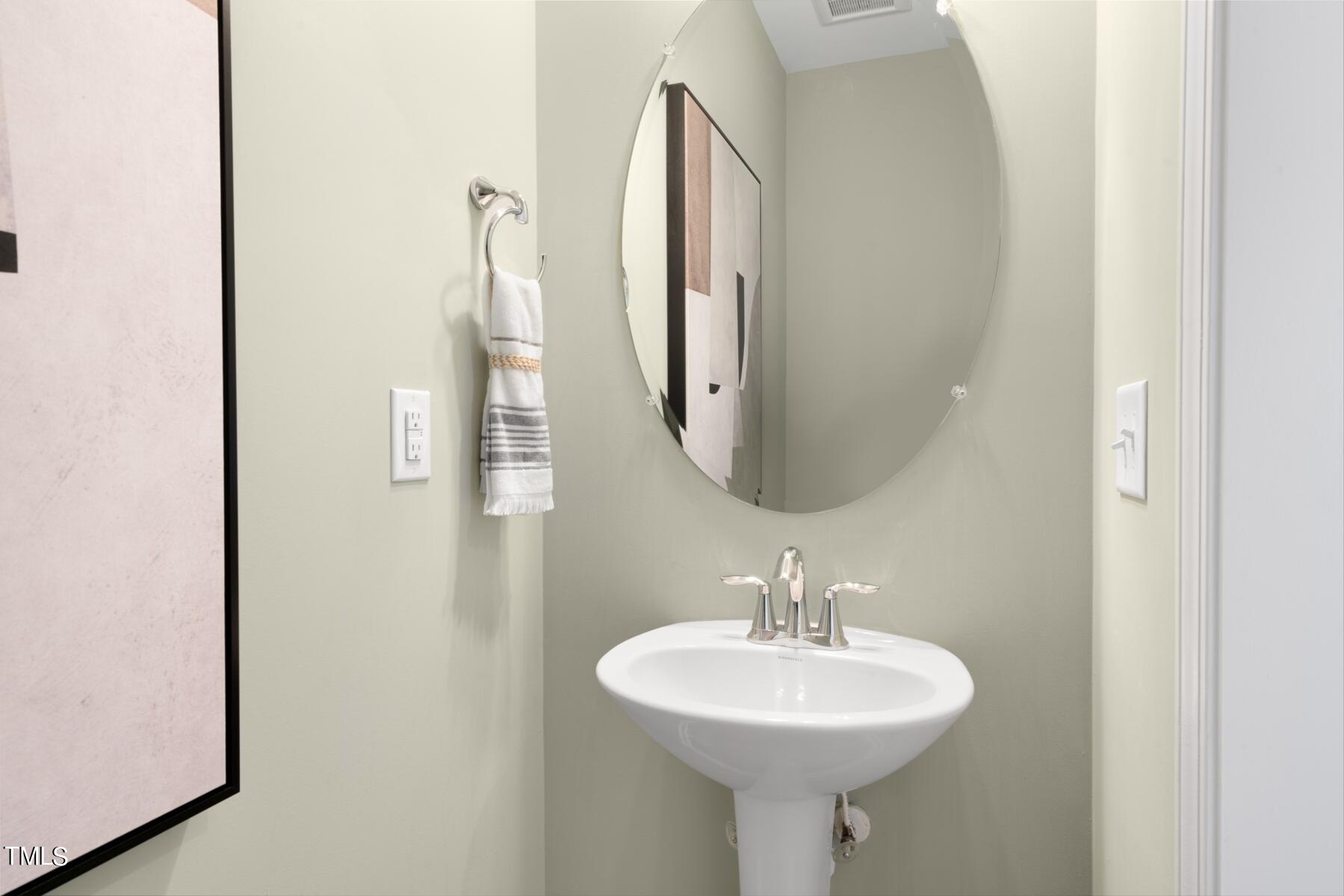 111 Siebold Street Property Photo 38