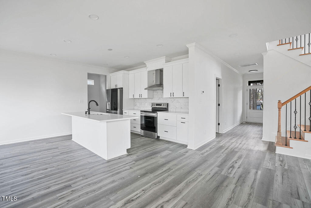112 1st Street Property Photo 16