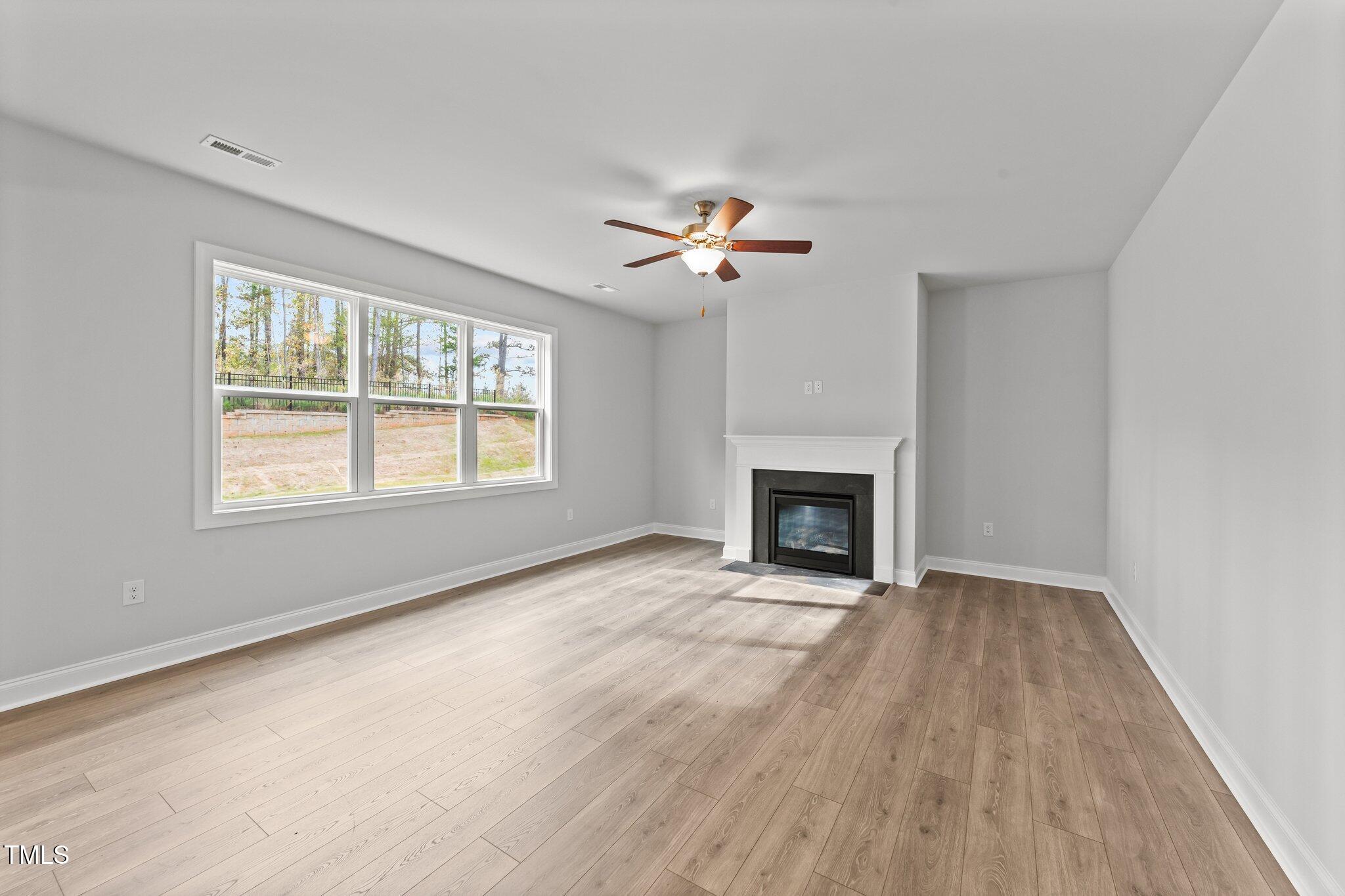 529 Ravensworth Drive Property Photo 10