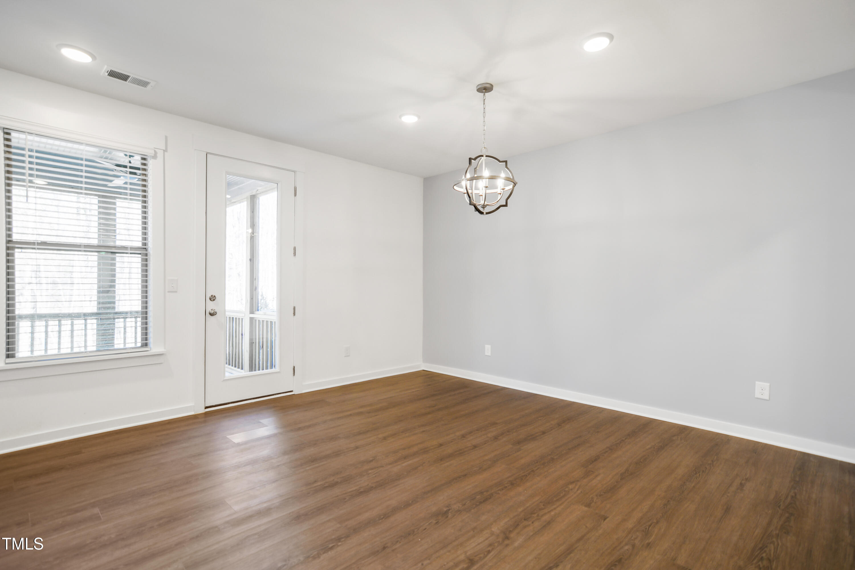 2029 Maggie Valley Drive Property Photo 6