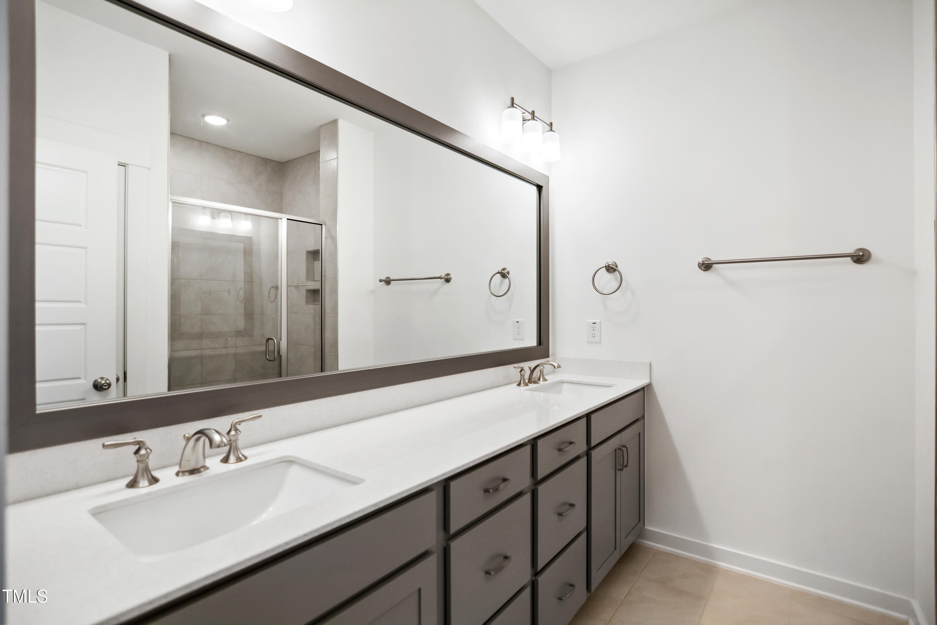 2029 Maggie Valley Drive Property Photo 12