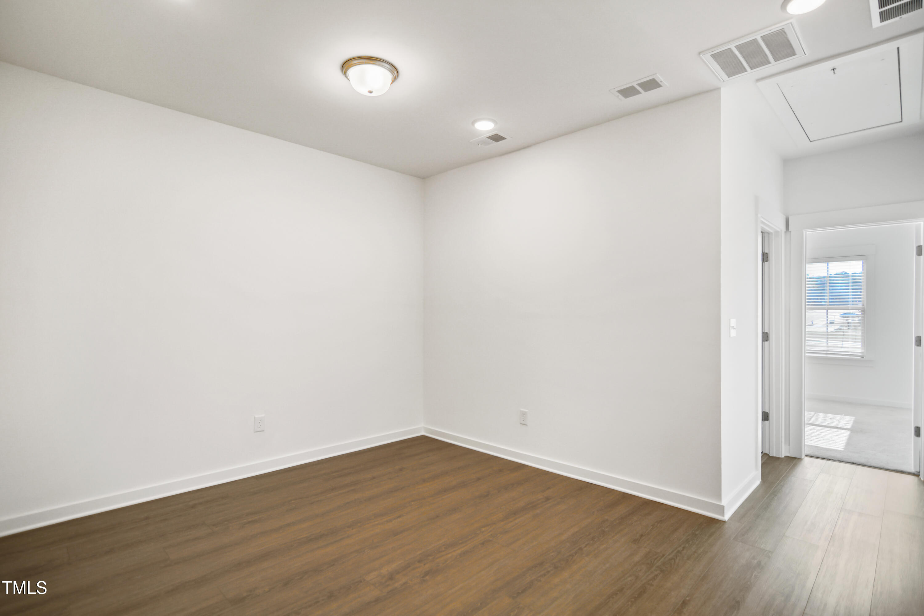 2029 Maggie Valley Drive Property Photo 19