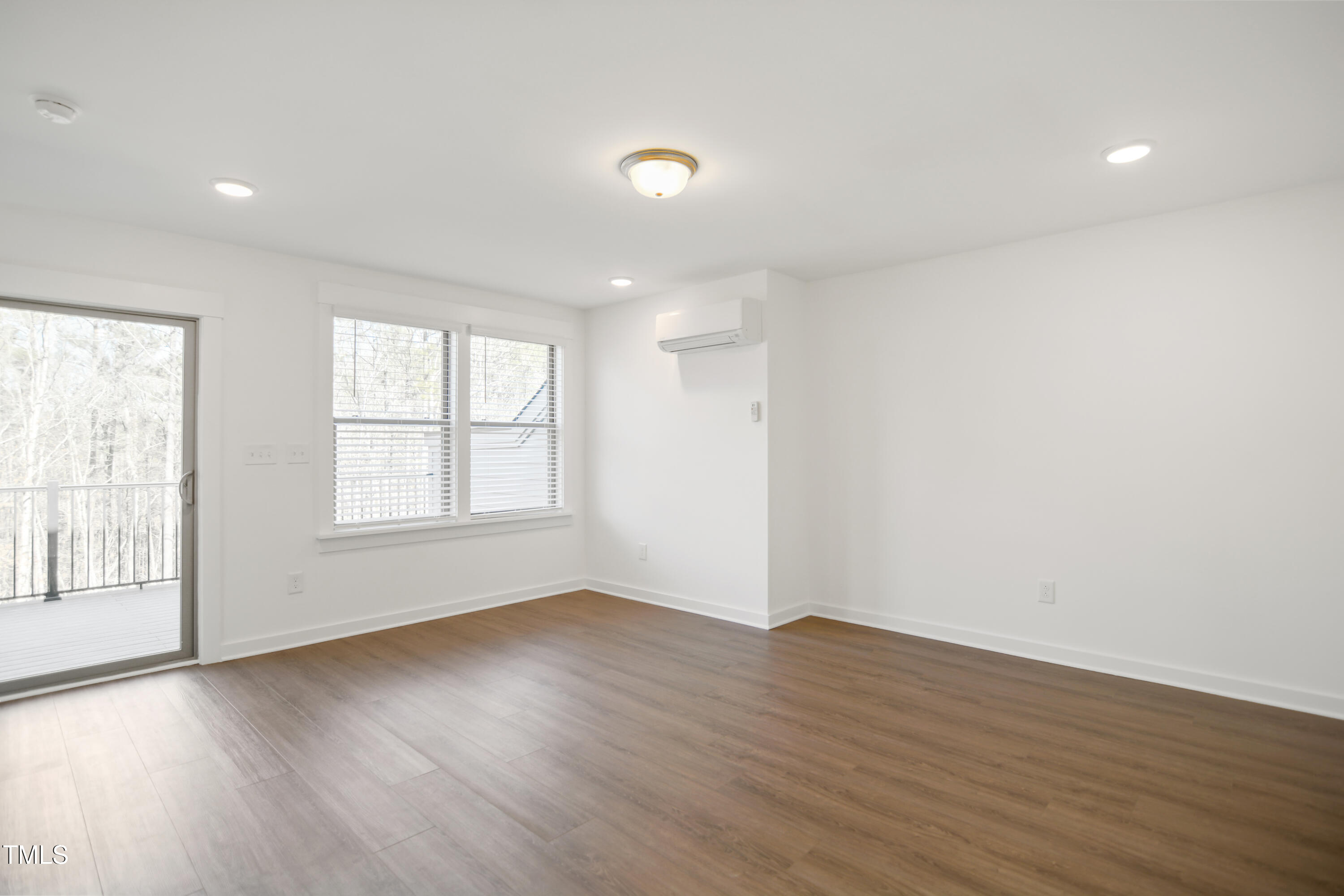 2029 Maggie Valley Drive Property Photo 23