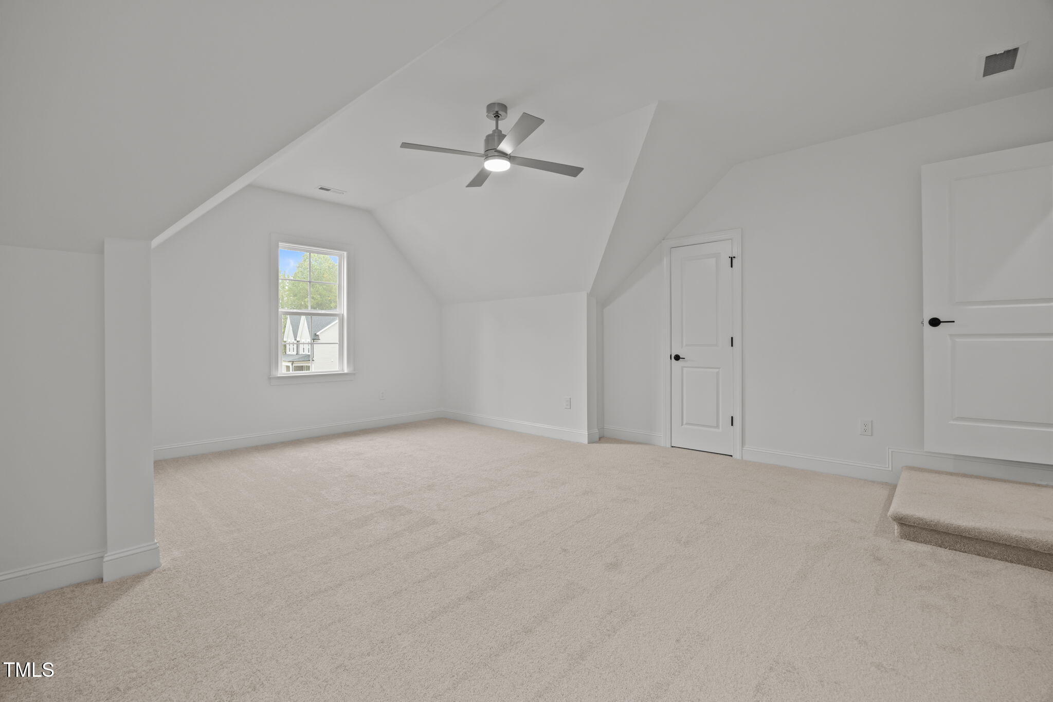 2628 Silver Gate Court Property Photo 21
