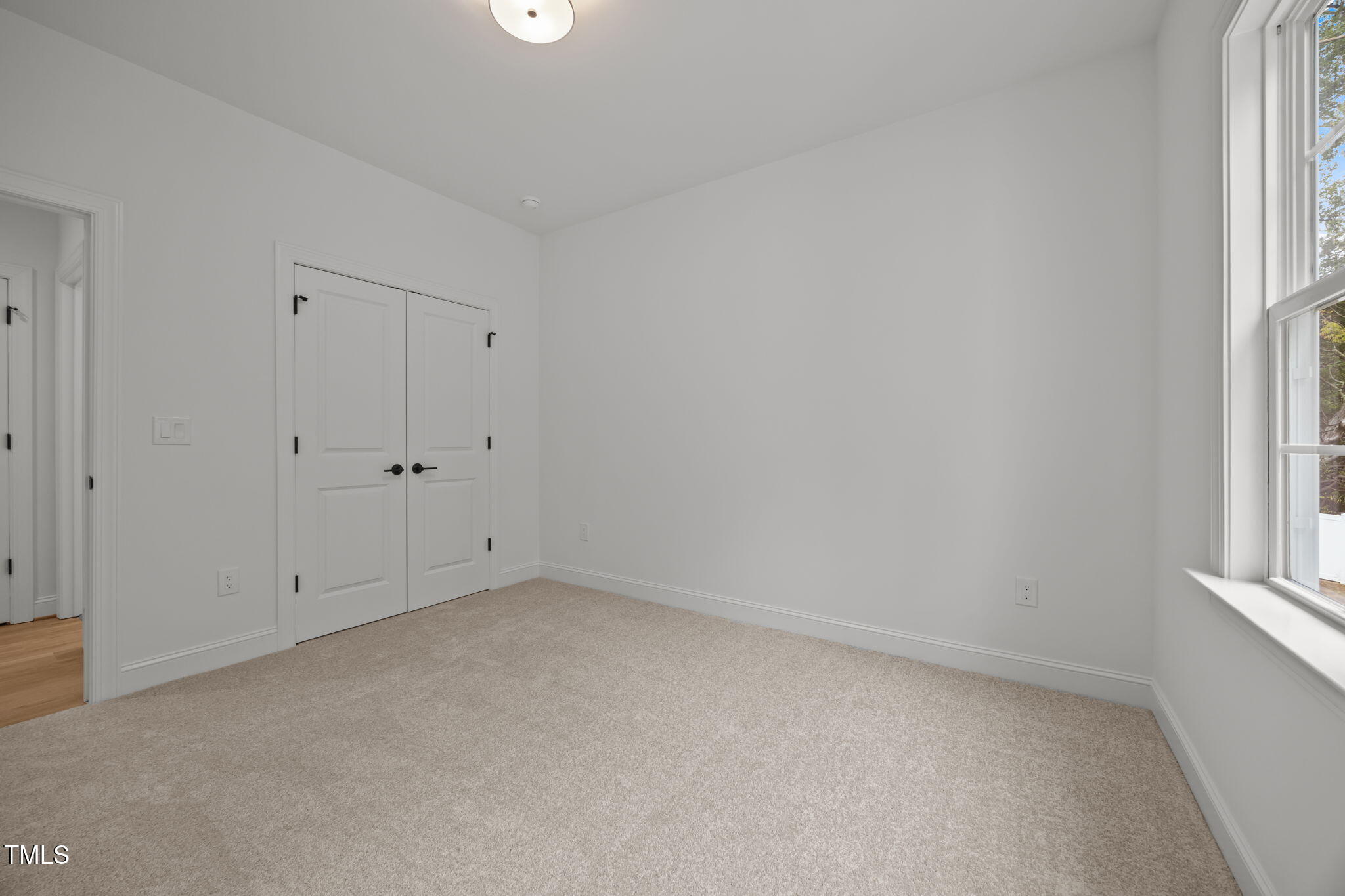 2628 Silver Gate Court Property Photo 29