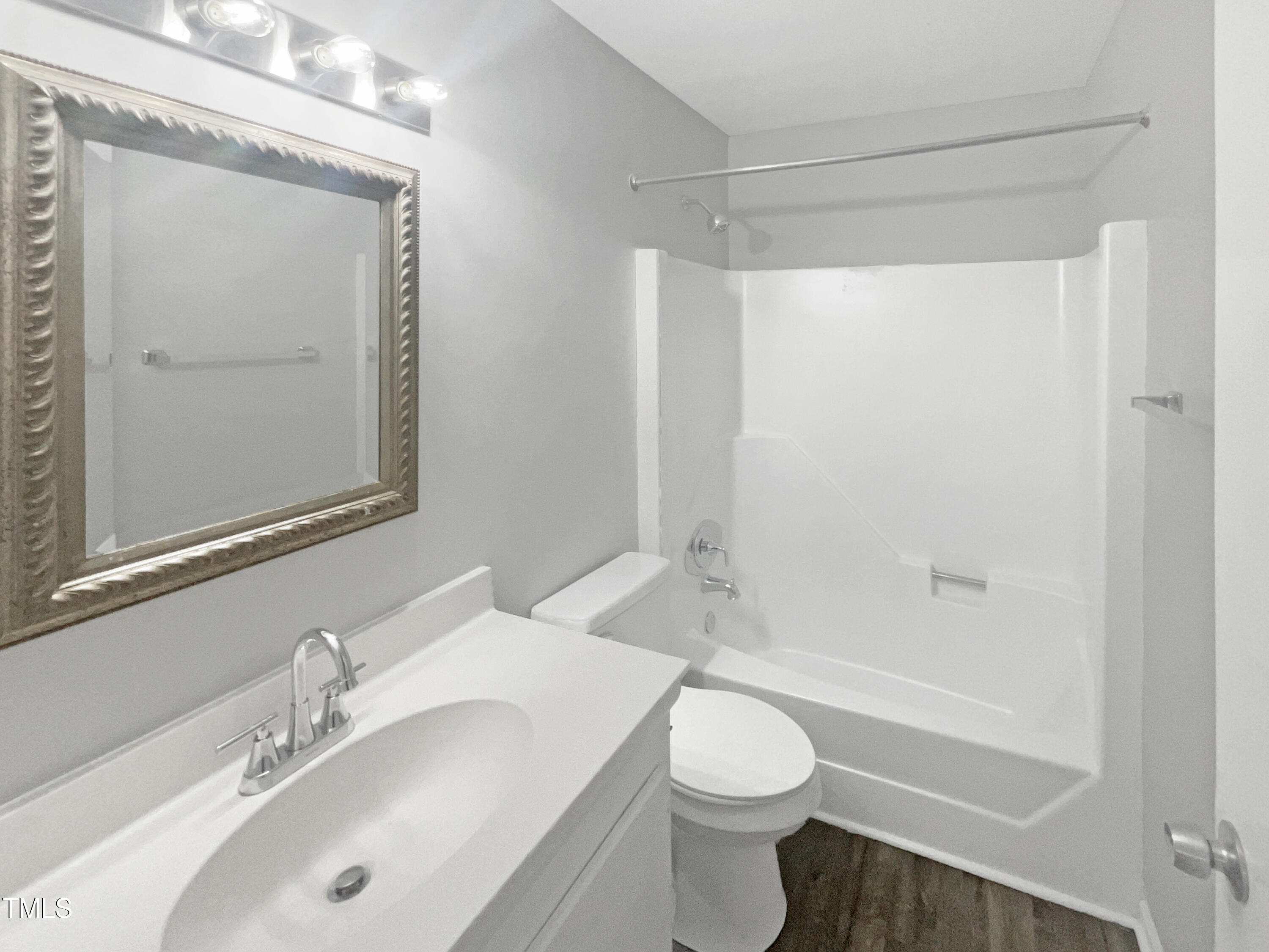 708 N Allen Road Property Photo 7
