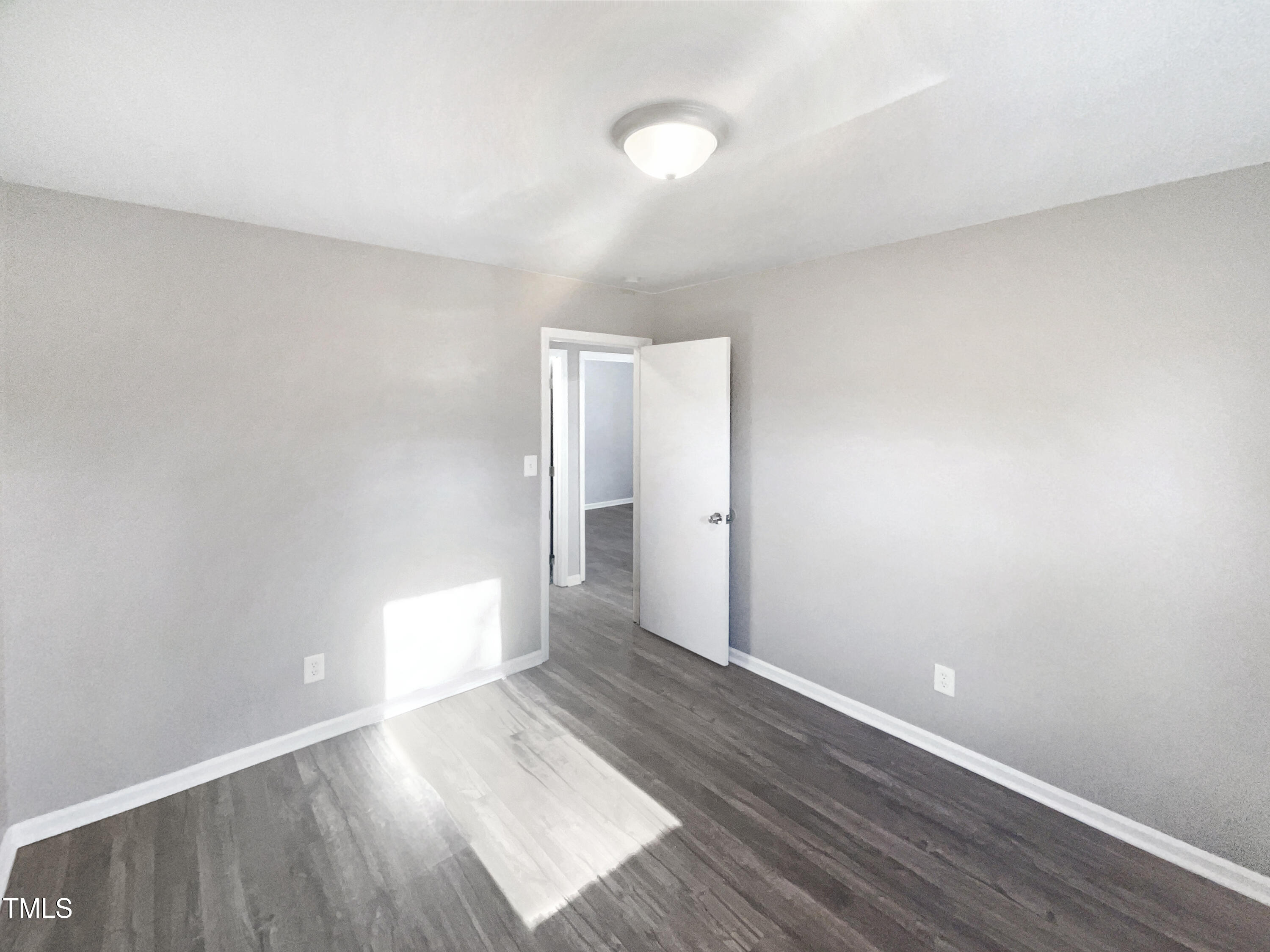 708 N Allen Road Property Photo 17