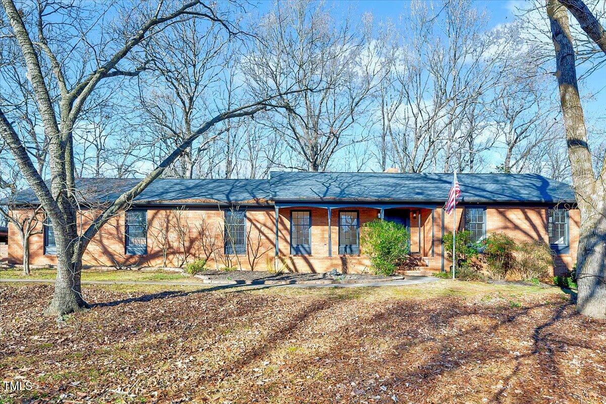 2105 Dorsett St Street Property Photo