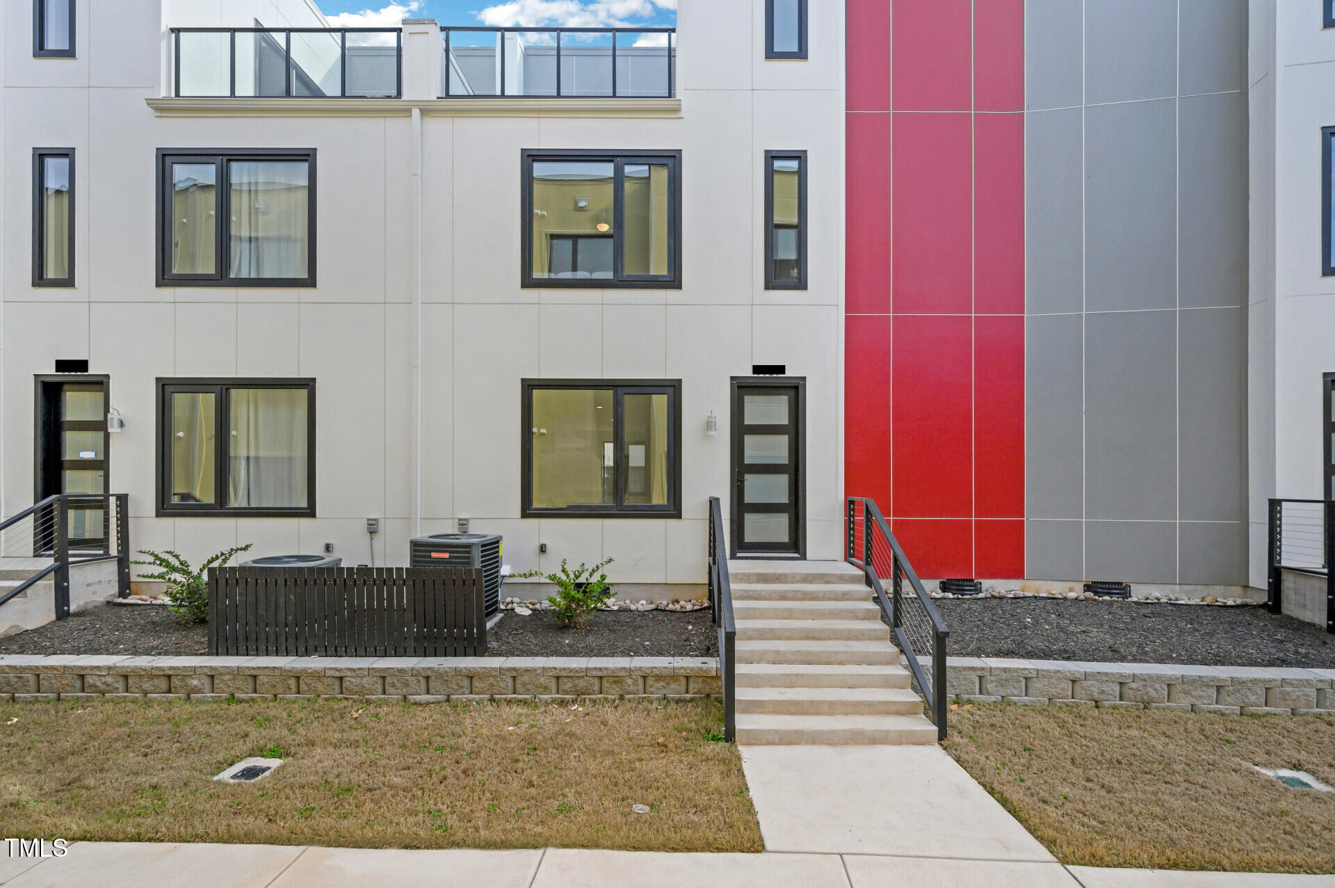 1100 Nova Street Property Photo