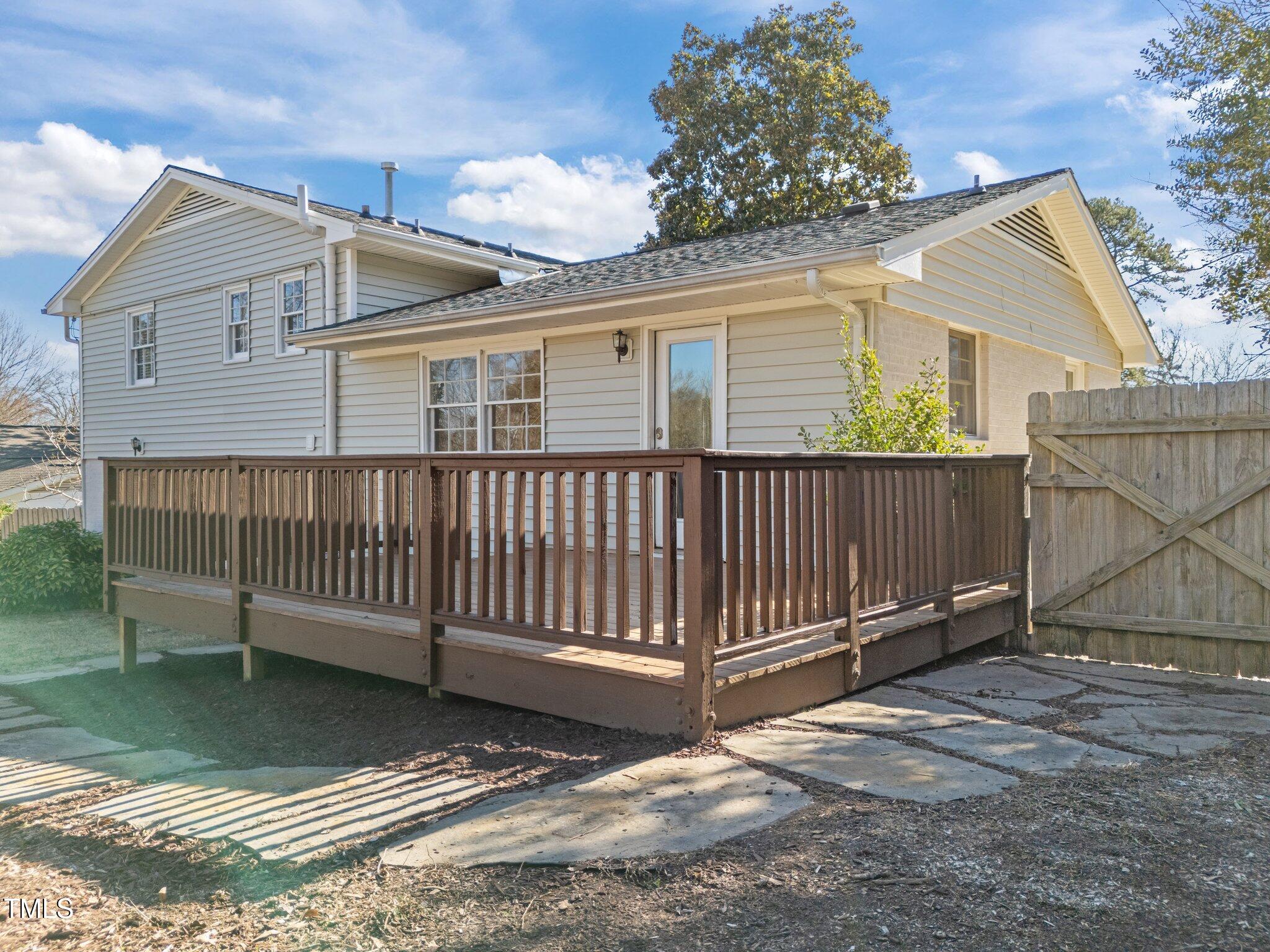 317 Compton Road Property Photo 33