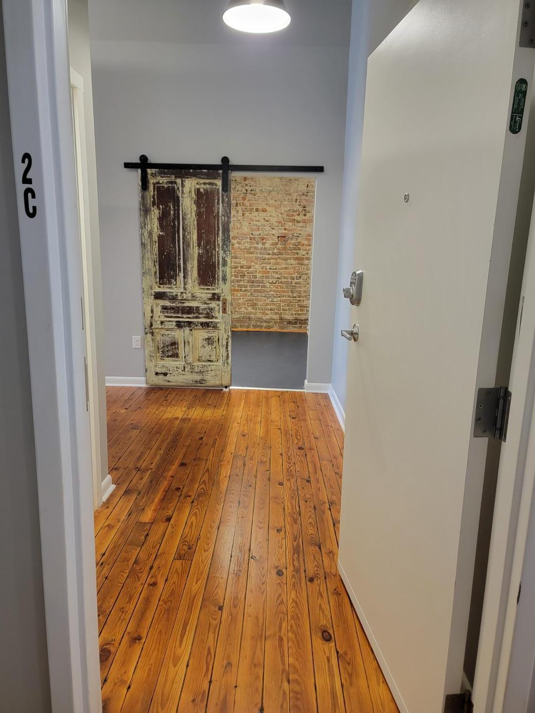 112 N Birch Avenue Apt 2C Property Photo 1