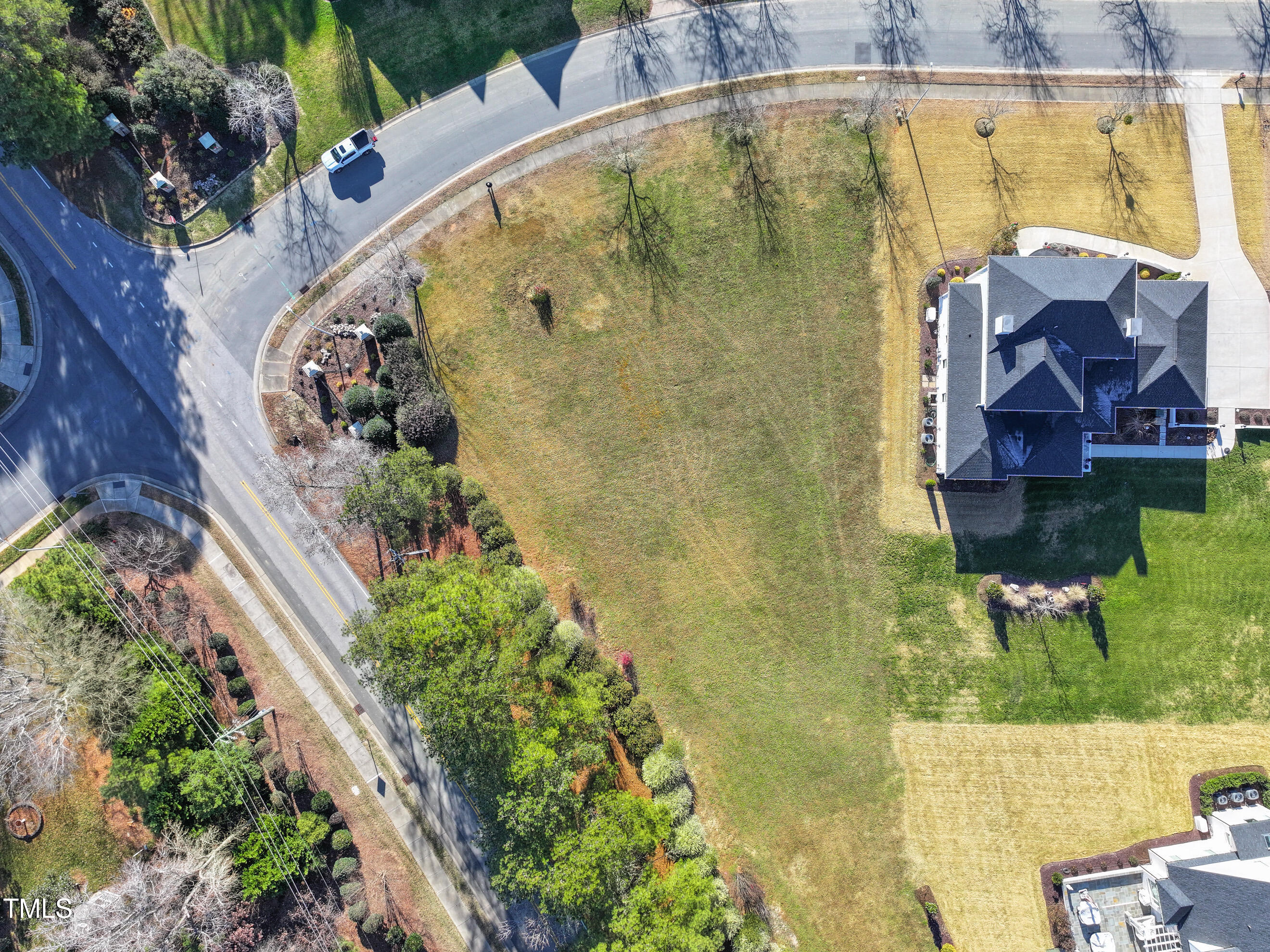100 Bonica Creek Drive Property Photo 3