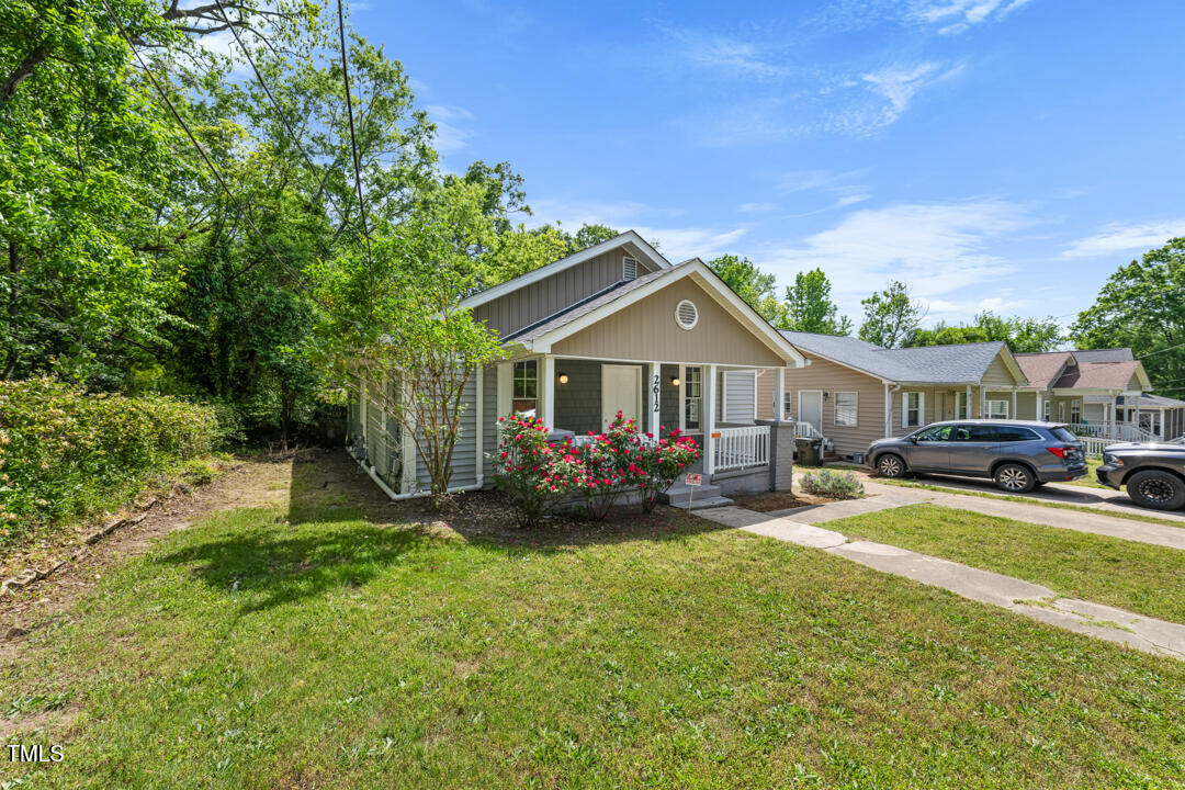 2612 Ashe Street Property Photo
