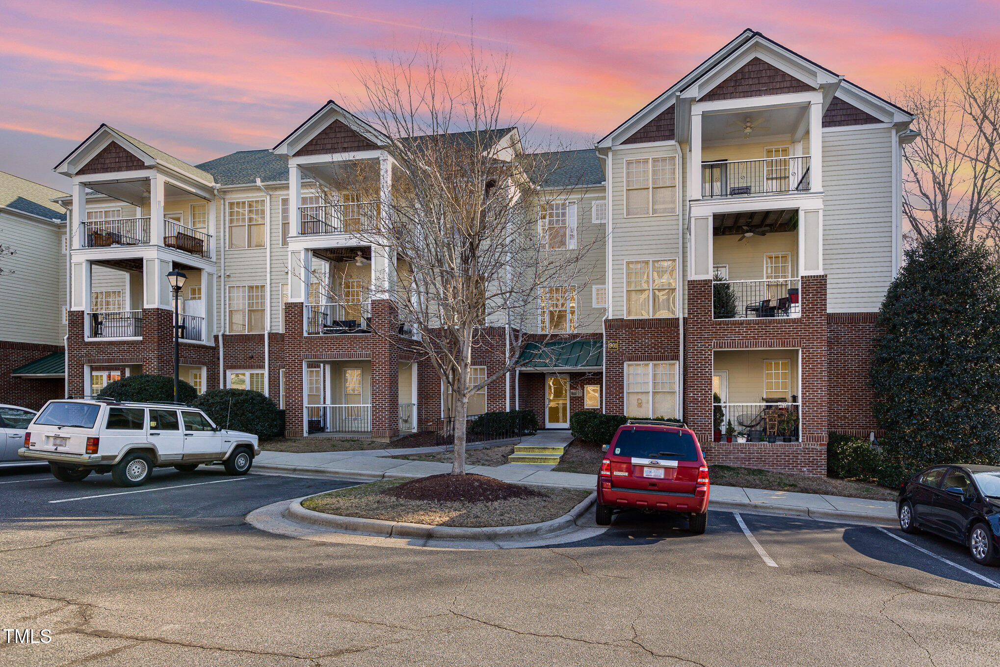 901 Canenaugh Drive # 304 Property Photo