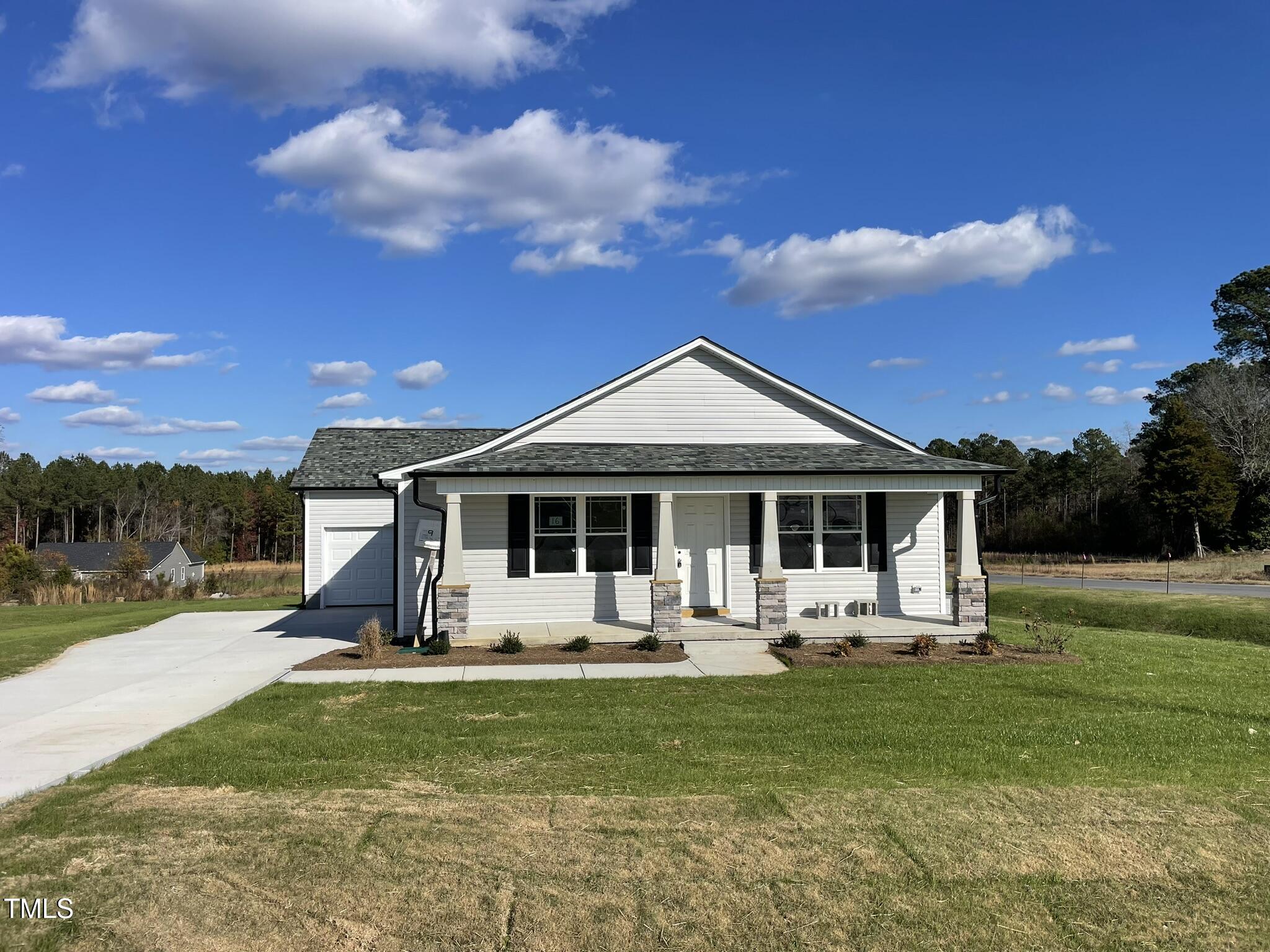 16 Holly Grove Lane Property Photo 1