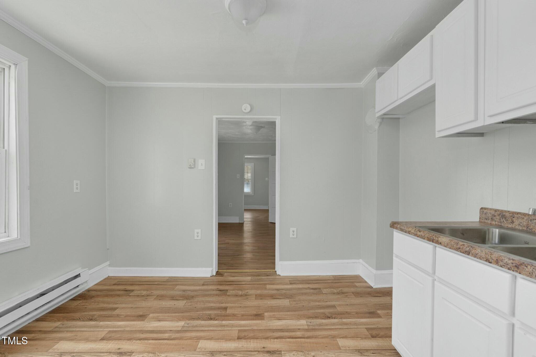 810 E Grand Avenue Property Photo 23