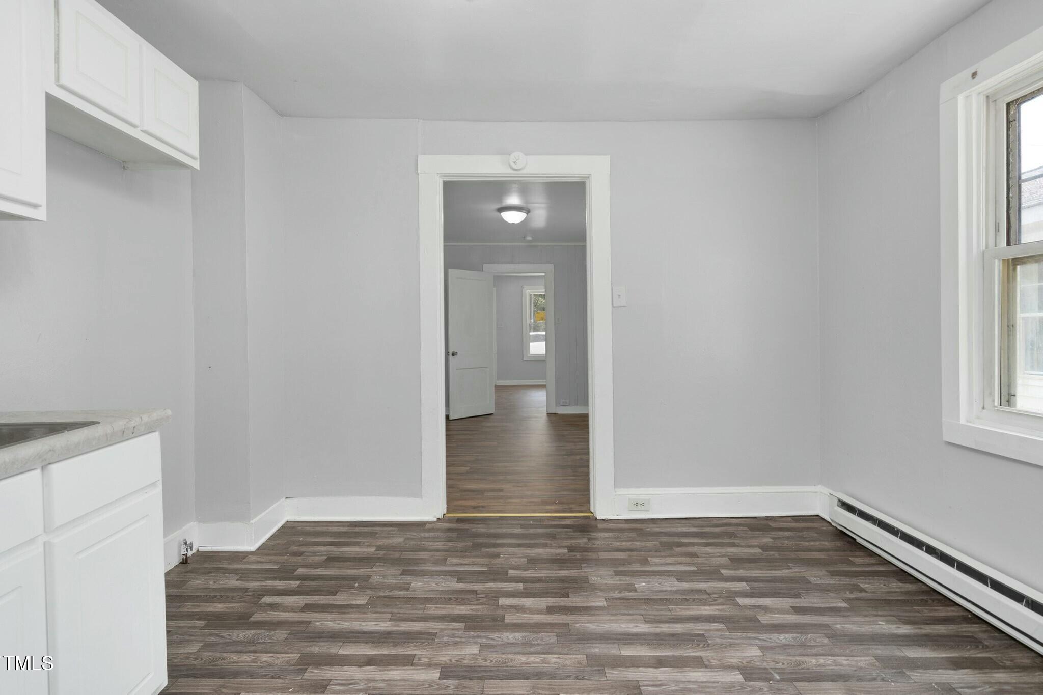 810 E Grand Avenue Property Photo 60