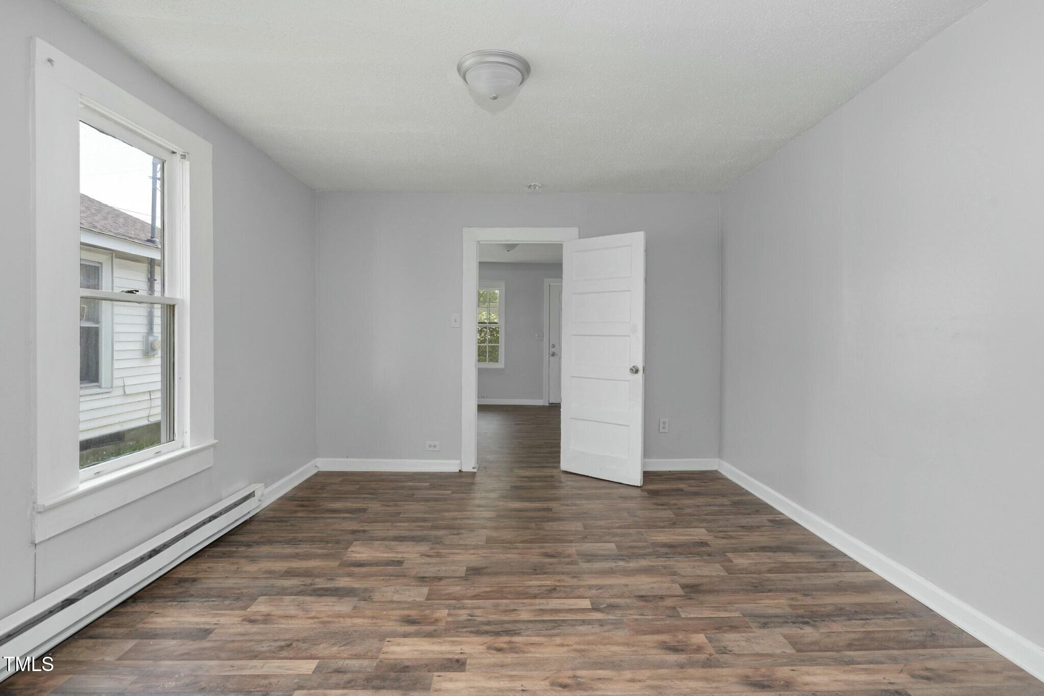 810 E Grand Avenue Property Photo 69