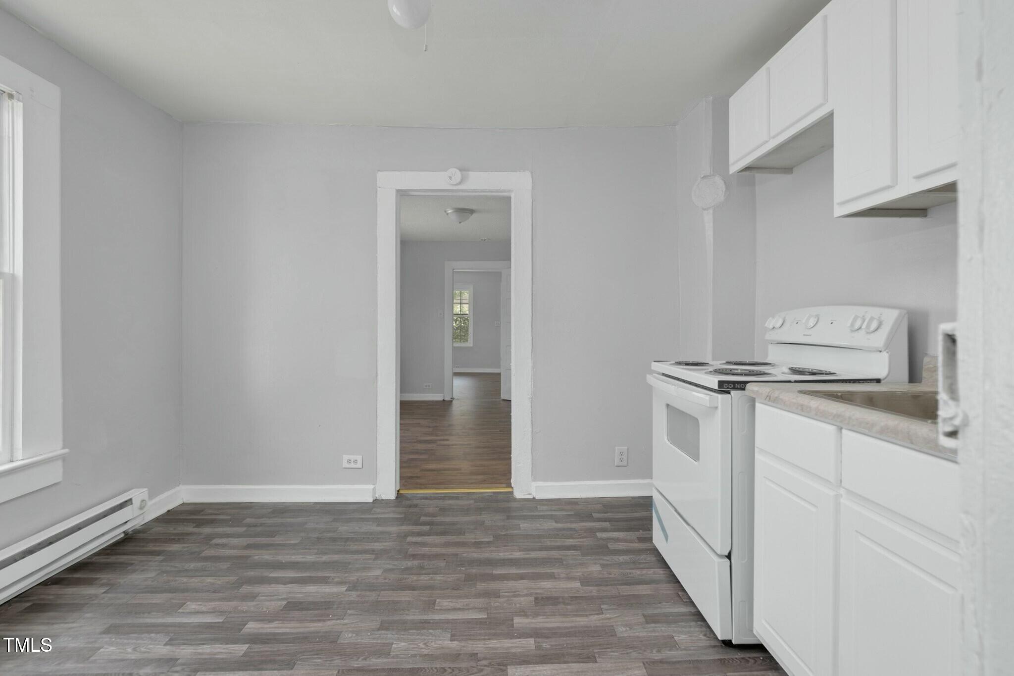 810 E Grand Avenue Property Photo 72