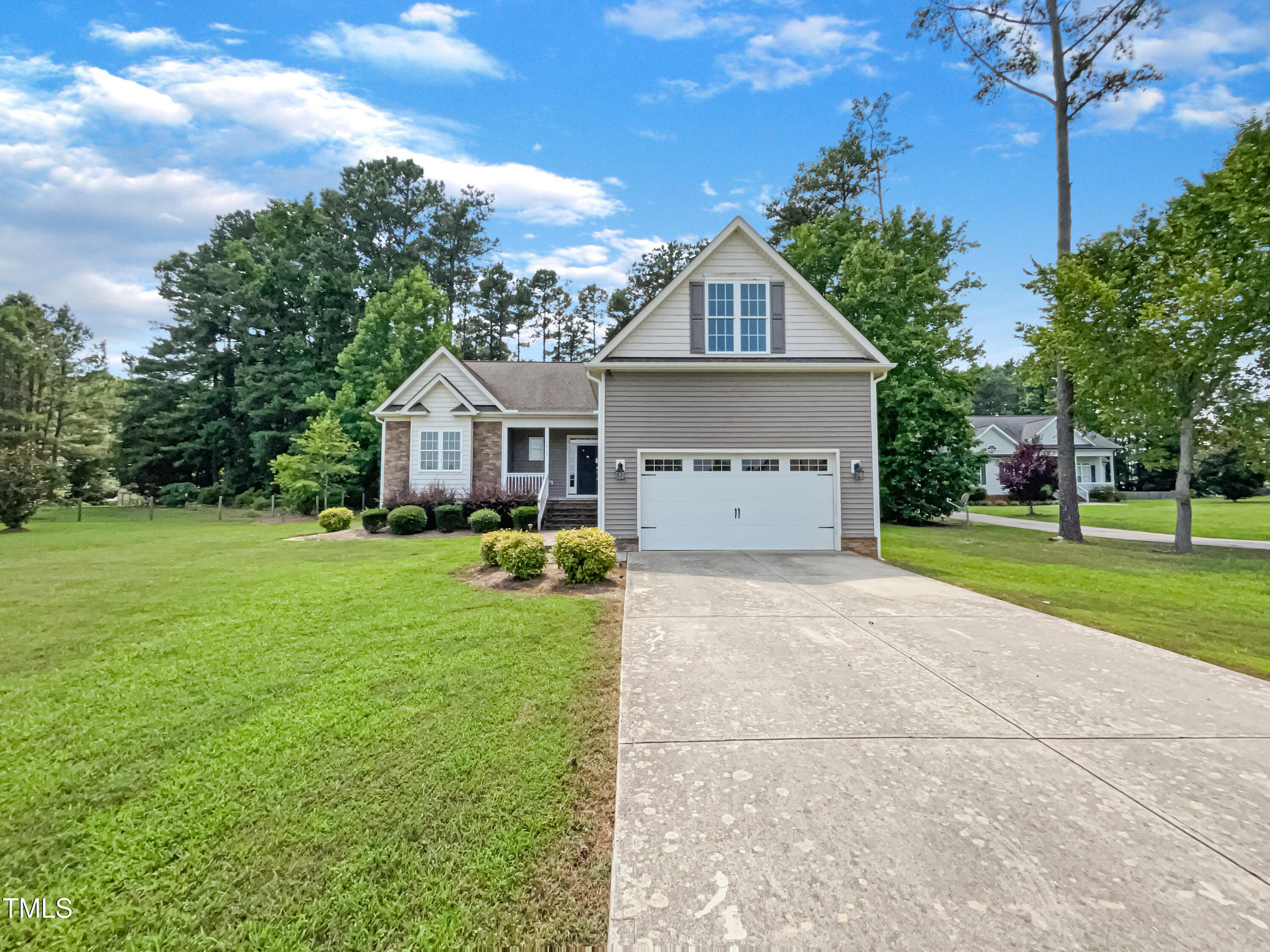 1813 Ferrell Meadows Drive Property Photo 1