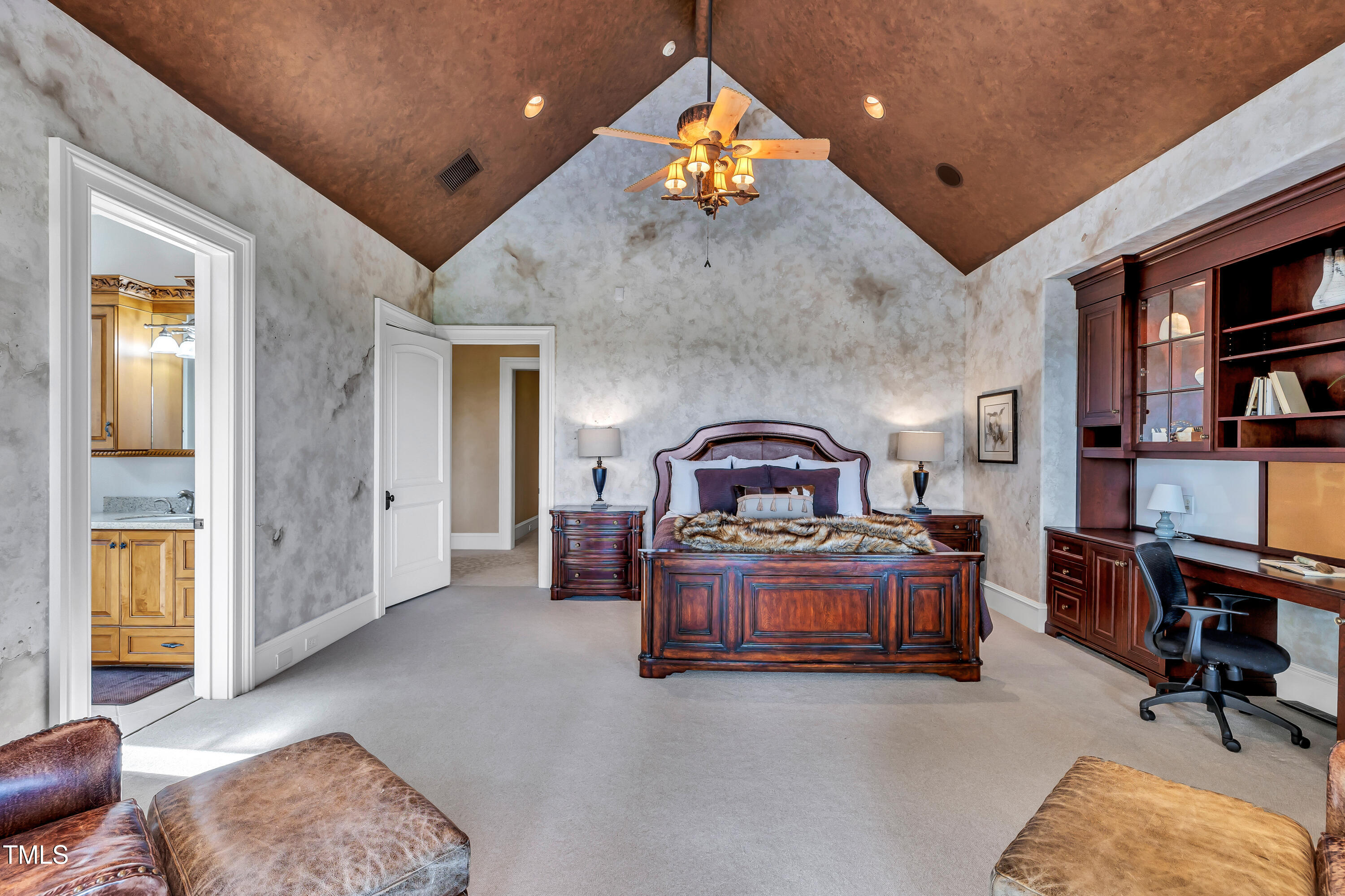 Property Photo 46