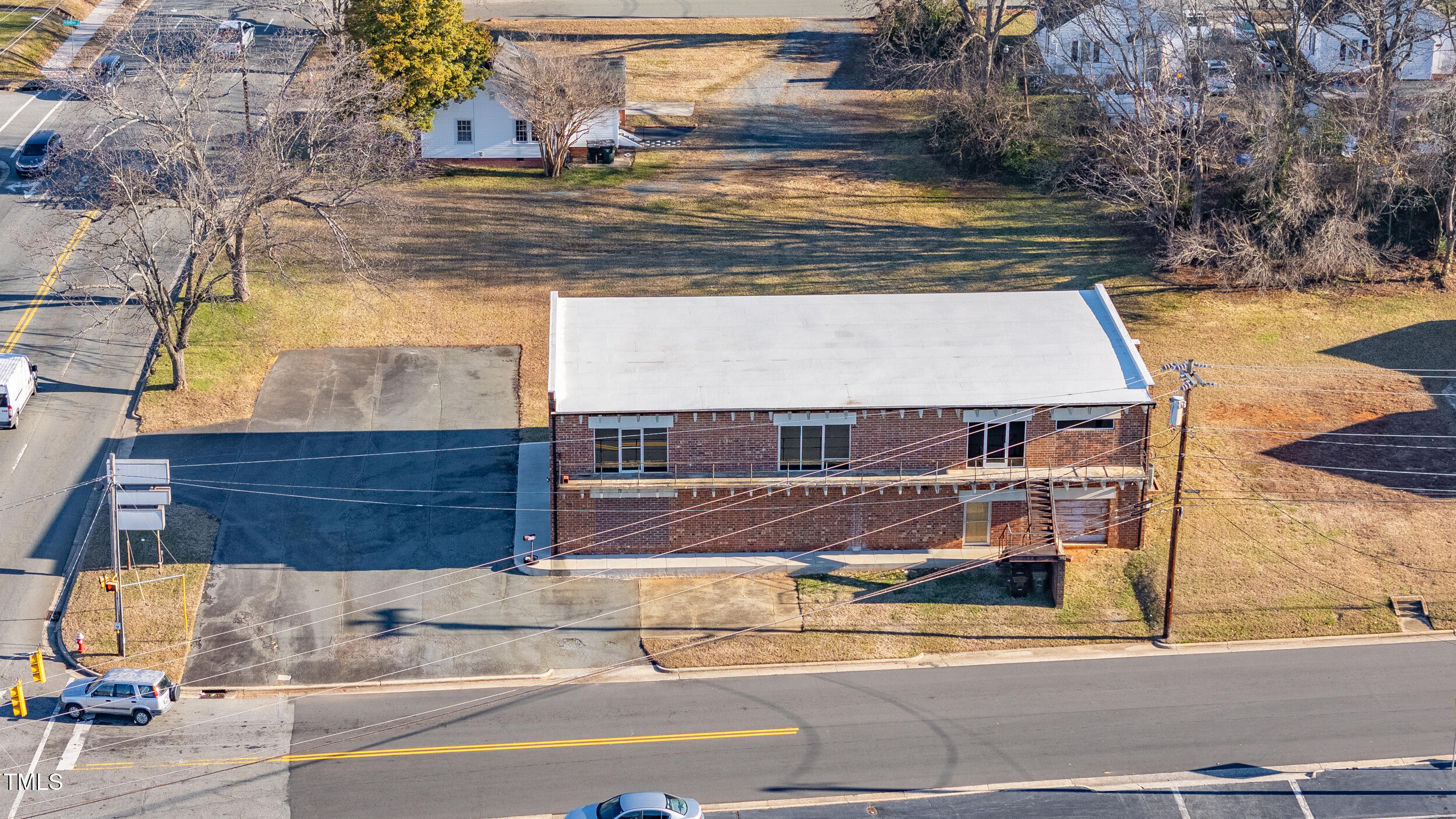 1326 S Church Street Property Photo 8