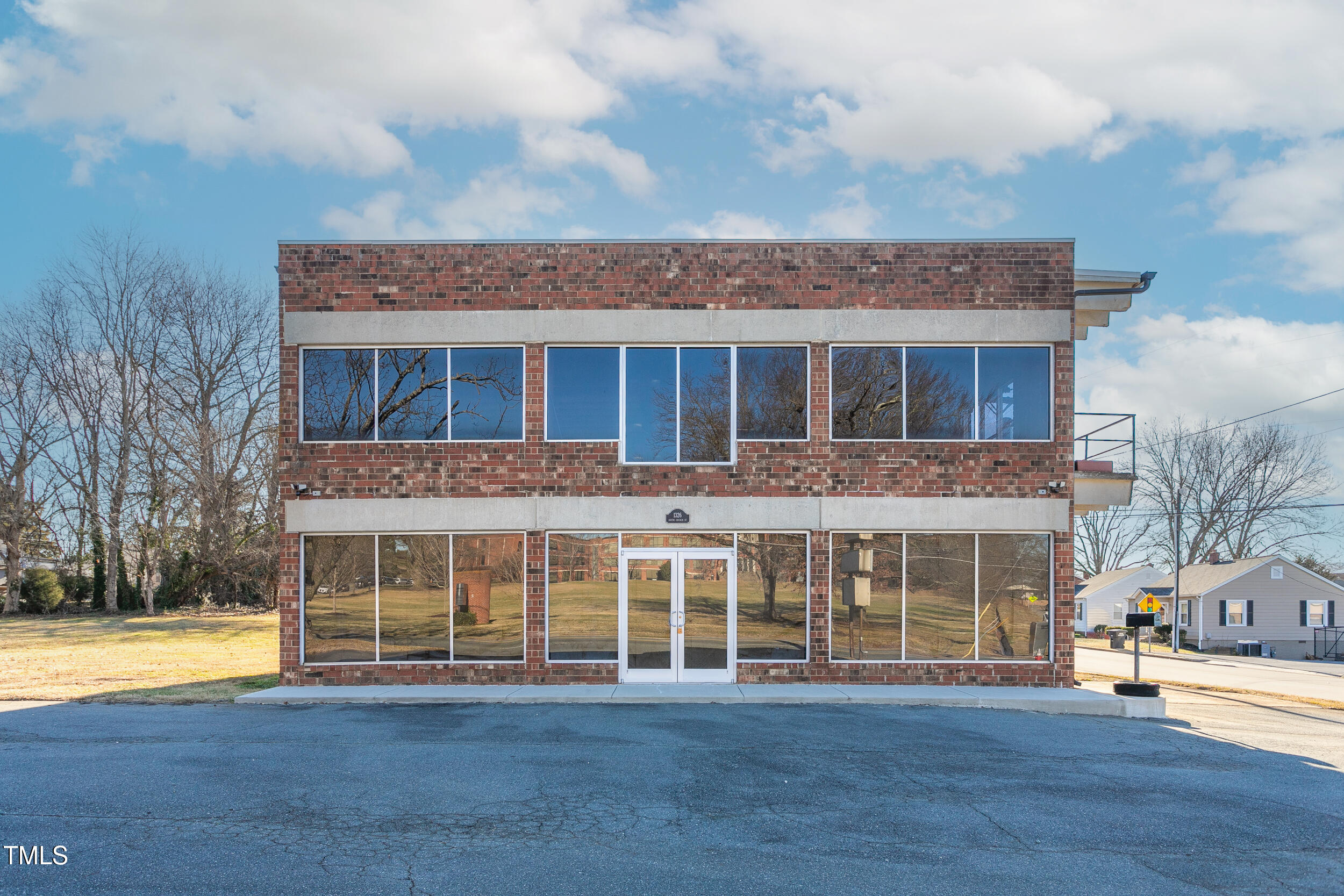 1326 S Church Street Property Photo 12