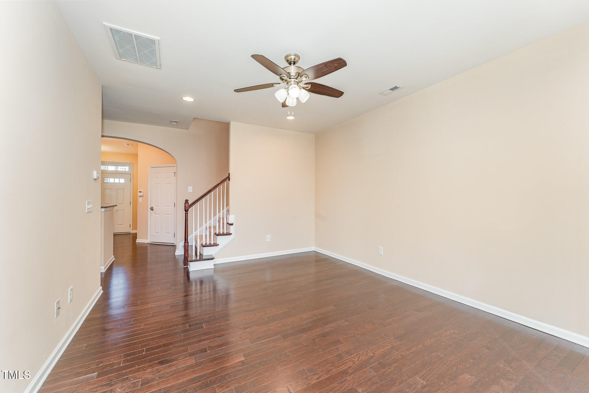 7205 Ladbrooke Street Property Photo 6