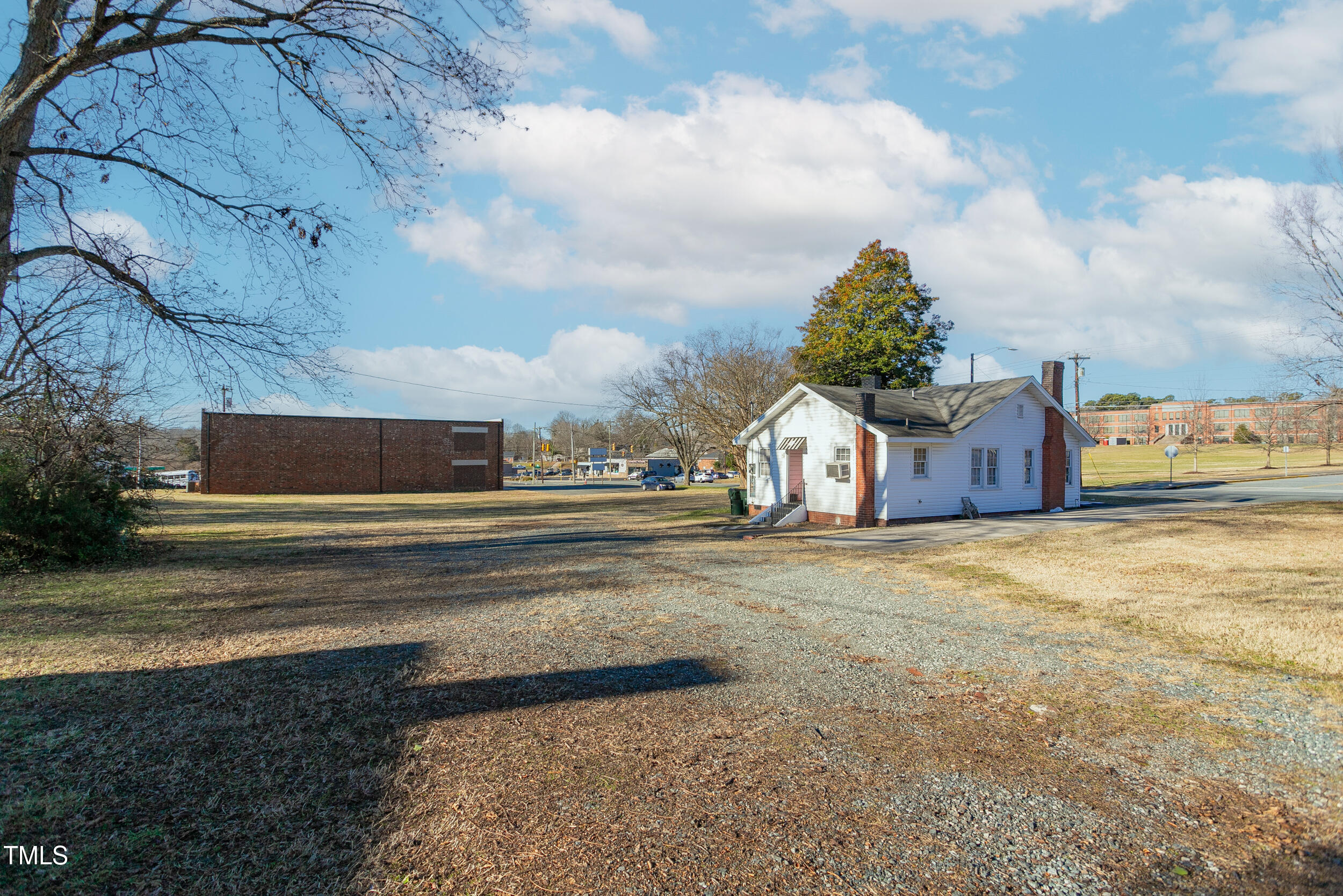 1304 S Church Street Property Photo 4