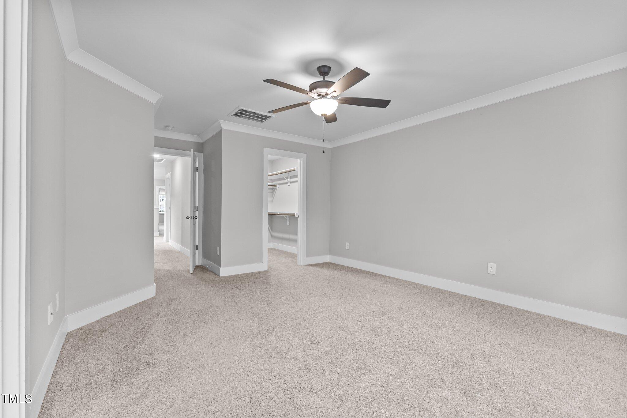 104 Spruce Hollow Circle Property Photo 9