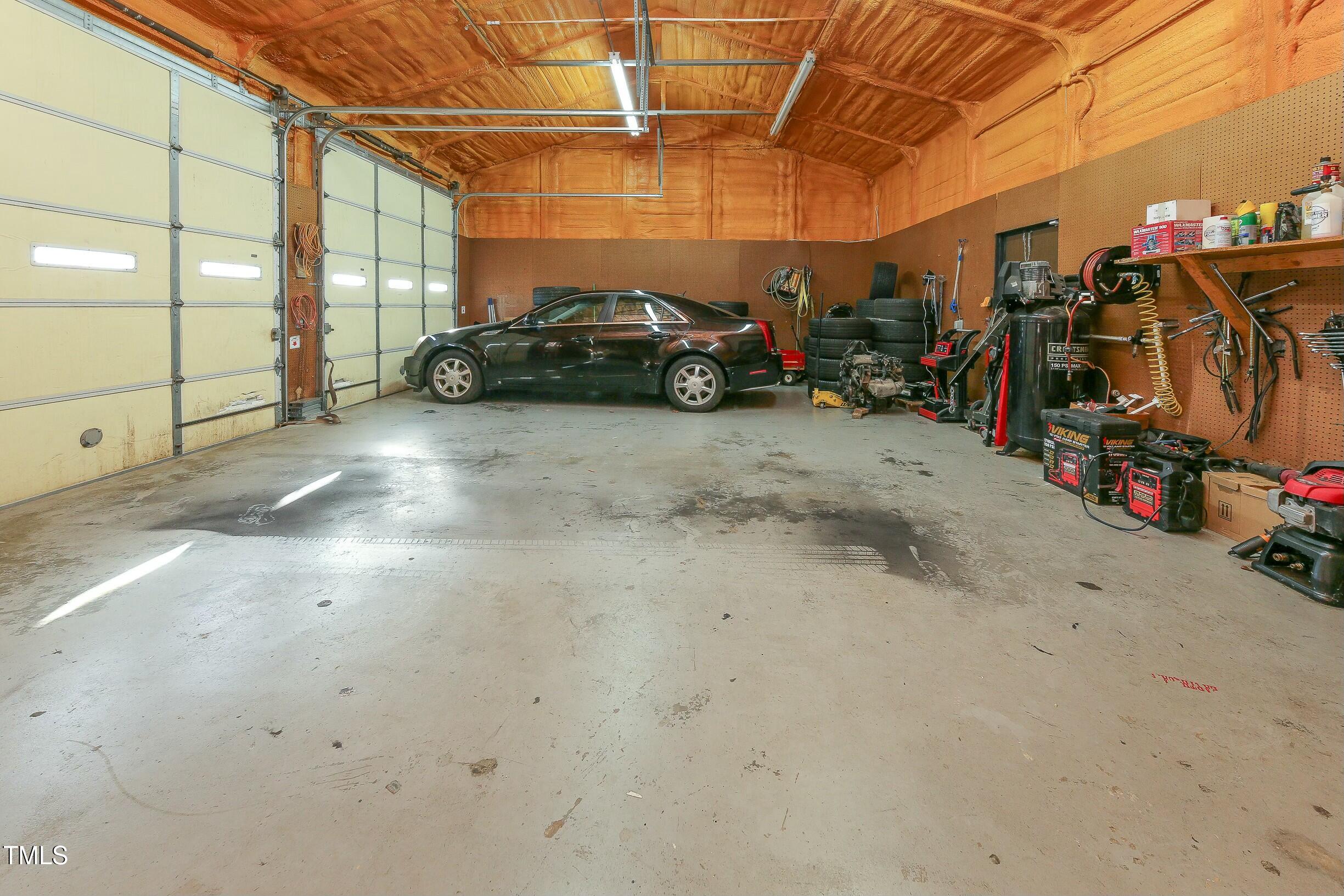 1331 N Road Street Property Photo 7