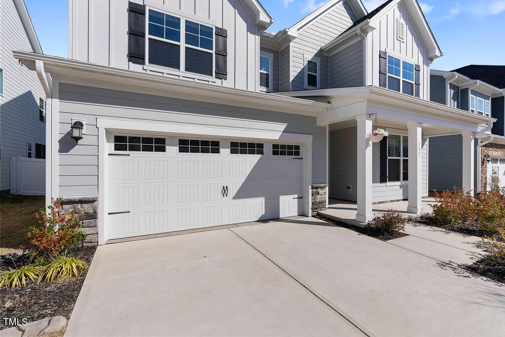 137 Alderbranch Circle Property Photo 2
