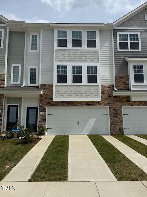 5302 River Reach Drive Property Photo 1